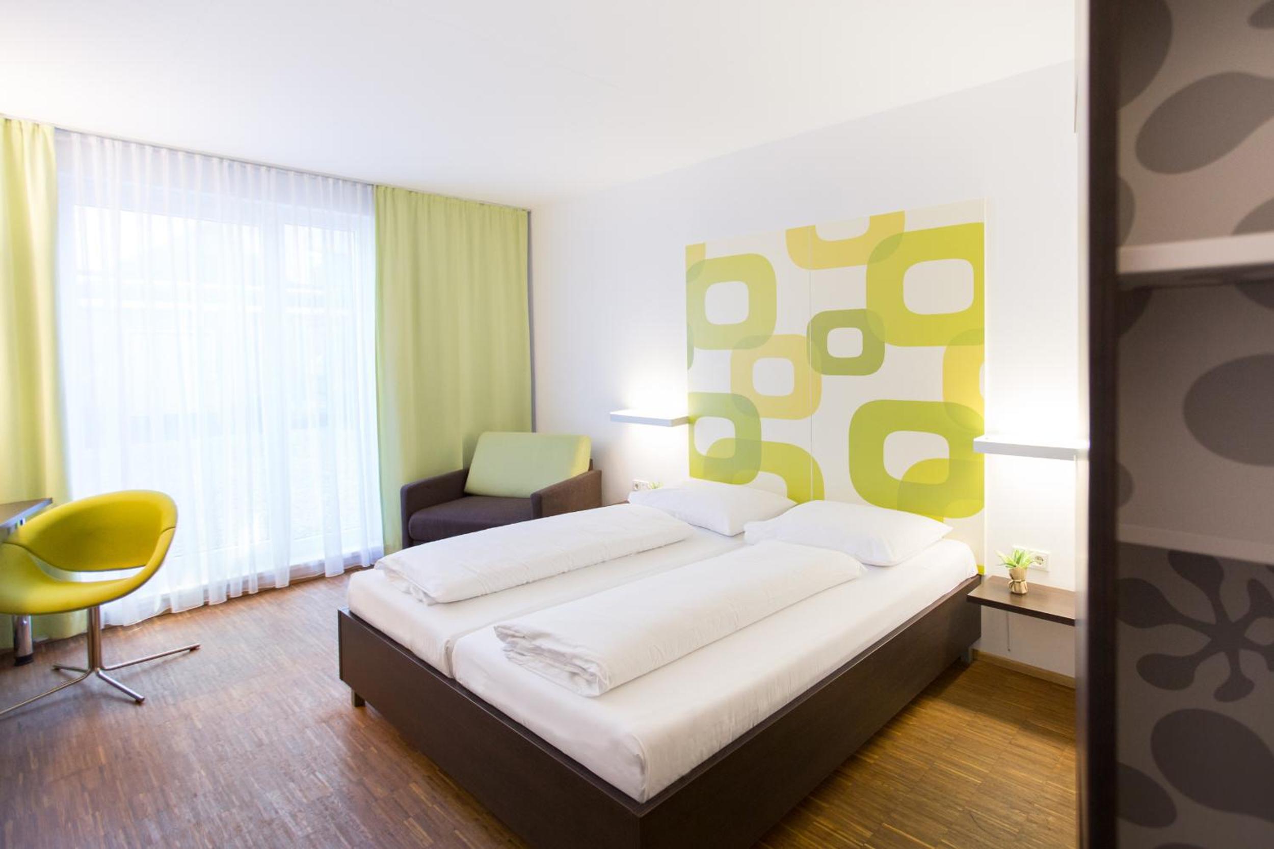 Standard Double Room - Photo 3