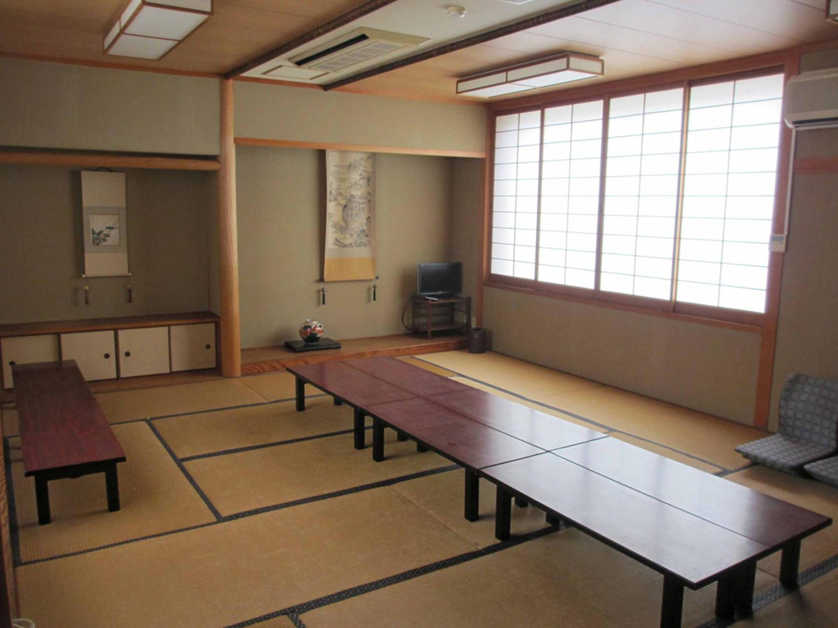  	Single Futon in Japanese-Style Male Dormitory Room photo 1