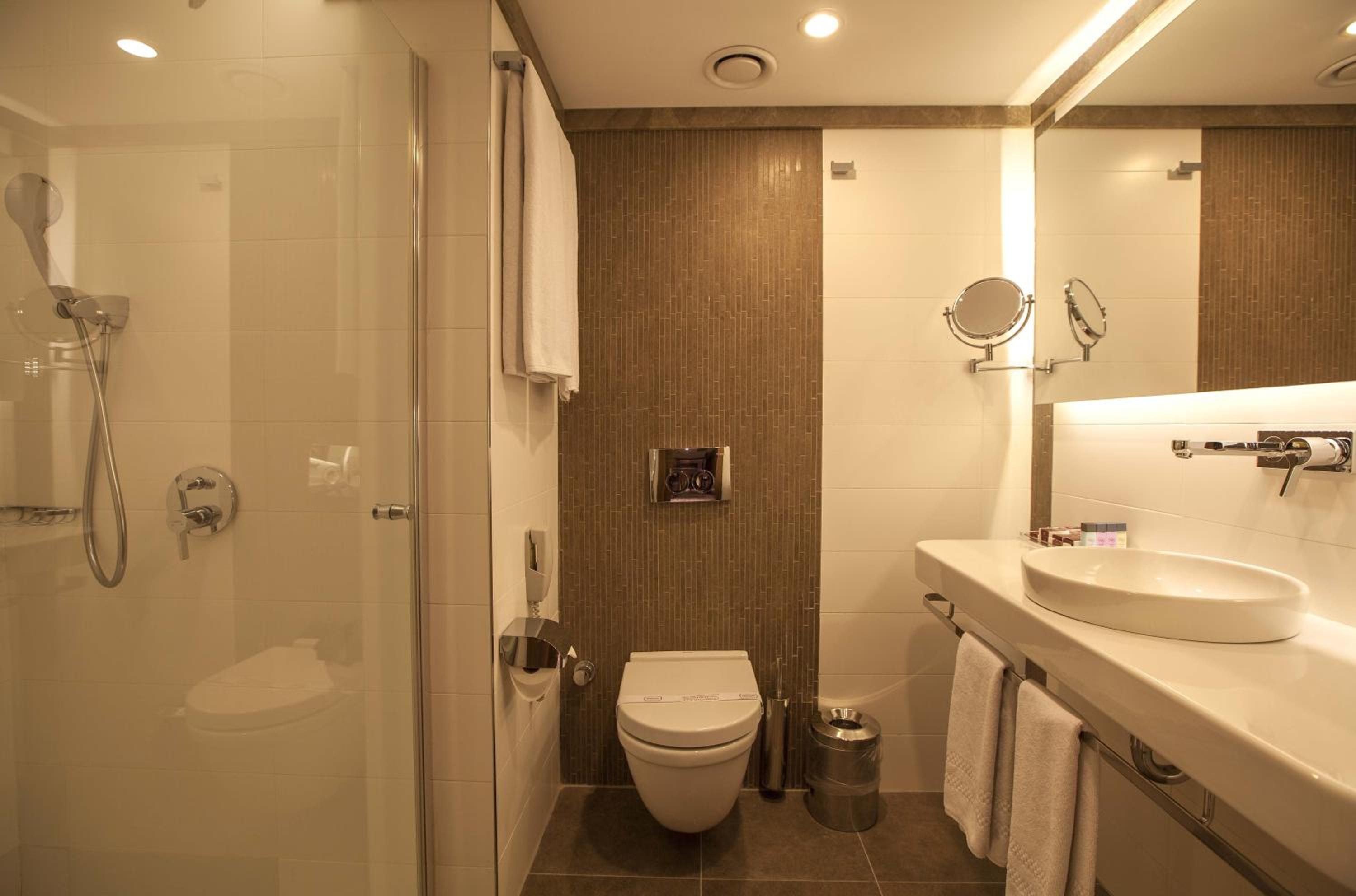Double Room - Photo 8