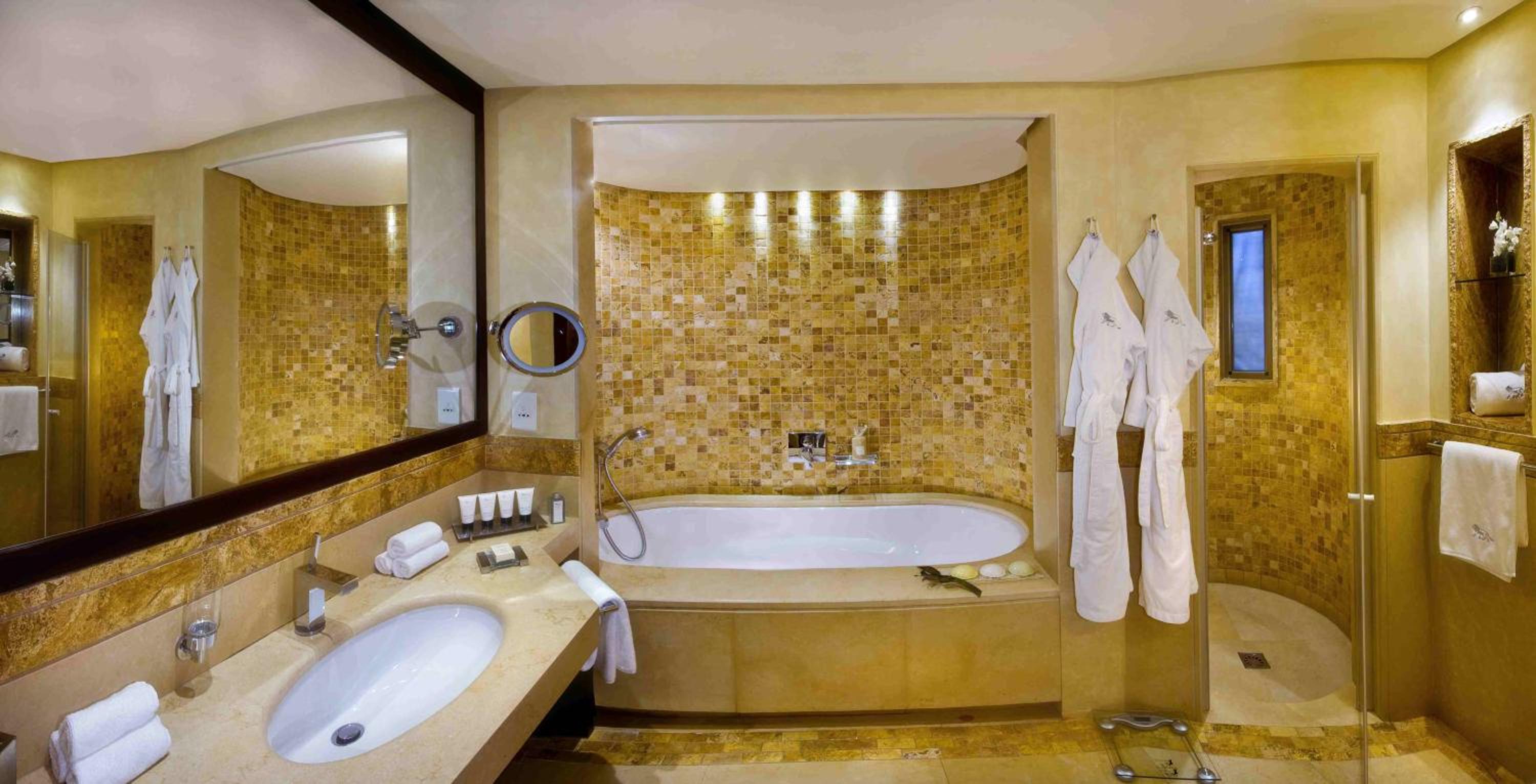 Ishtar Superior Twin Room
