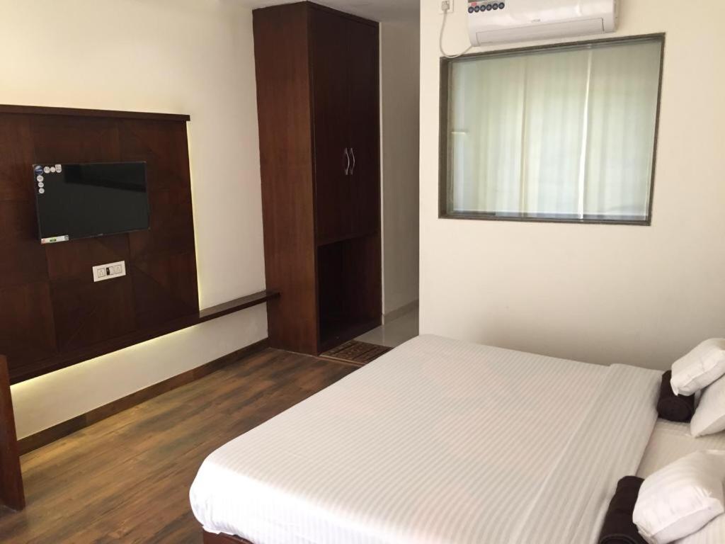 Super Deluxe Room - Photo 2