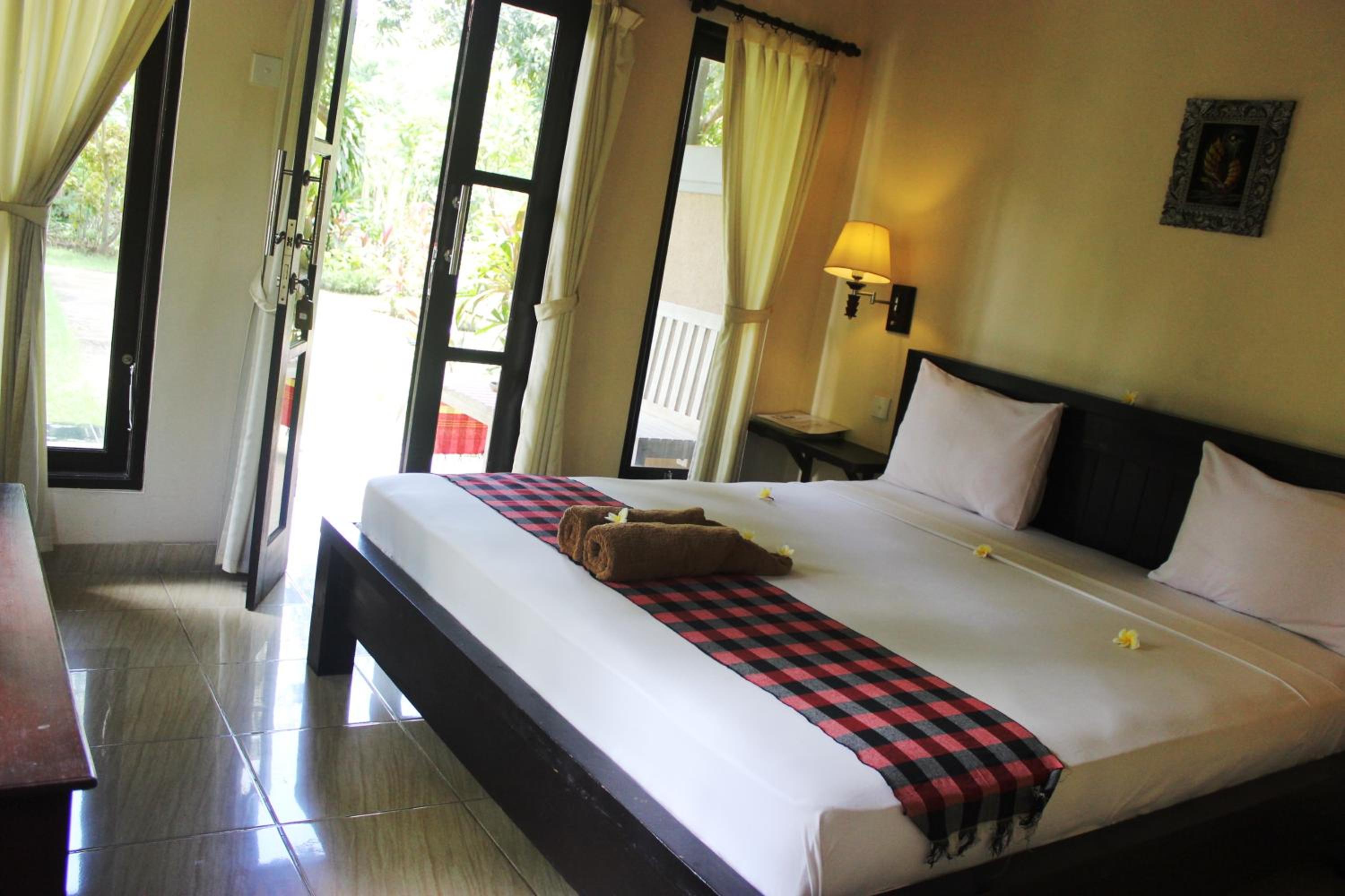 Standard Double Room with Fan photo 2