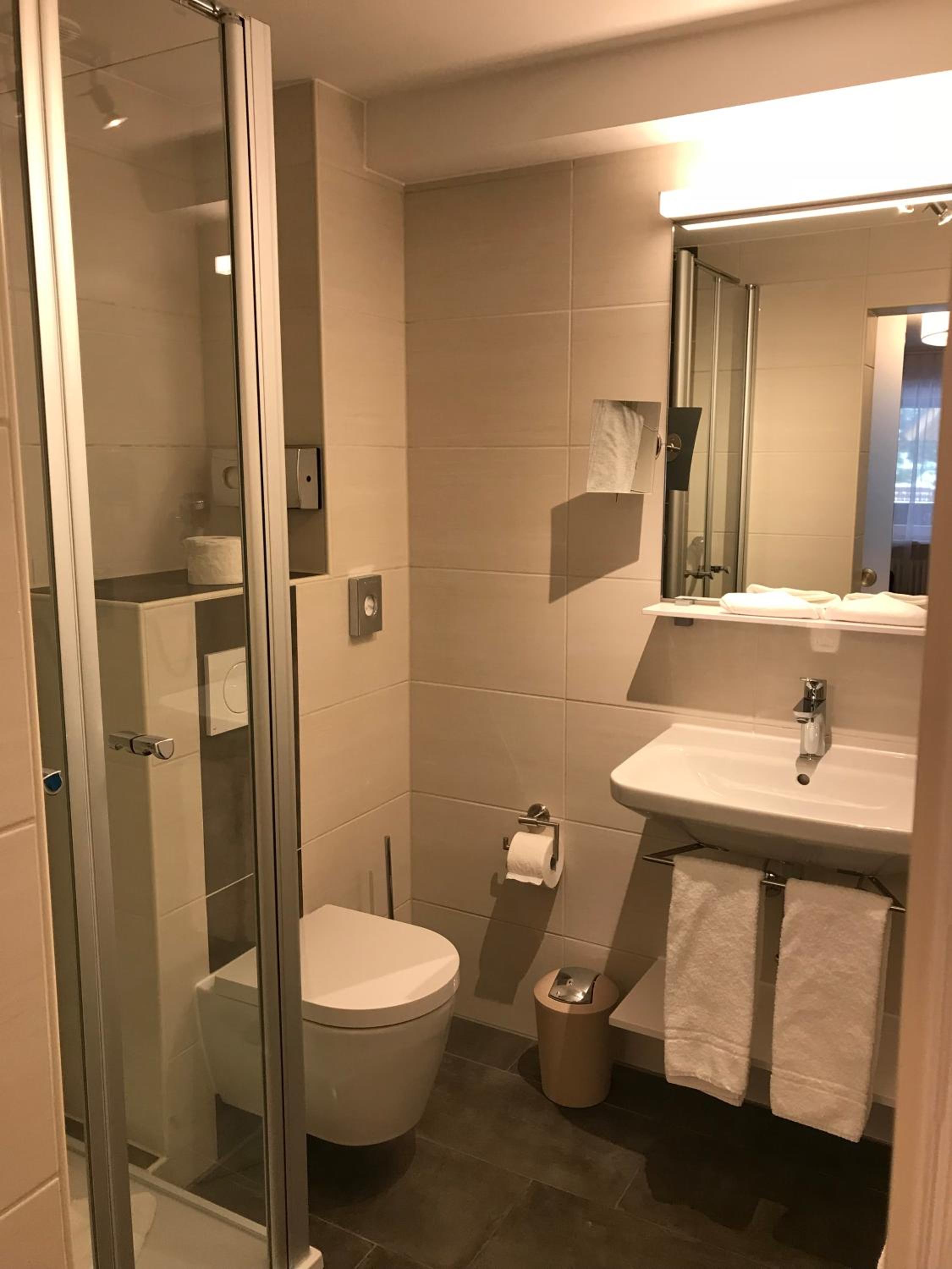Standard Double Room - Photo 2