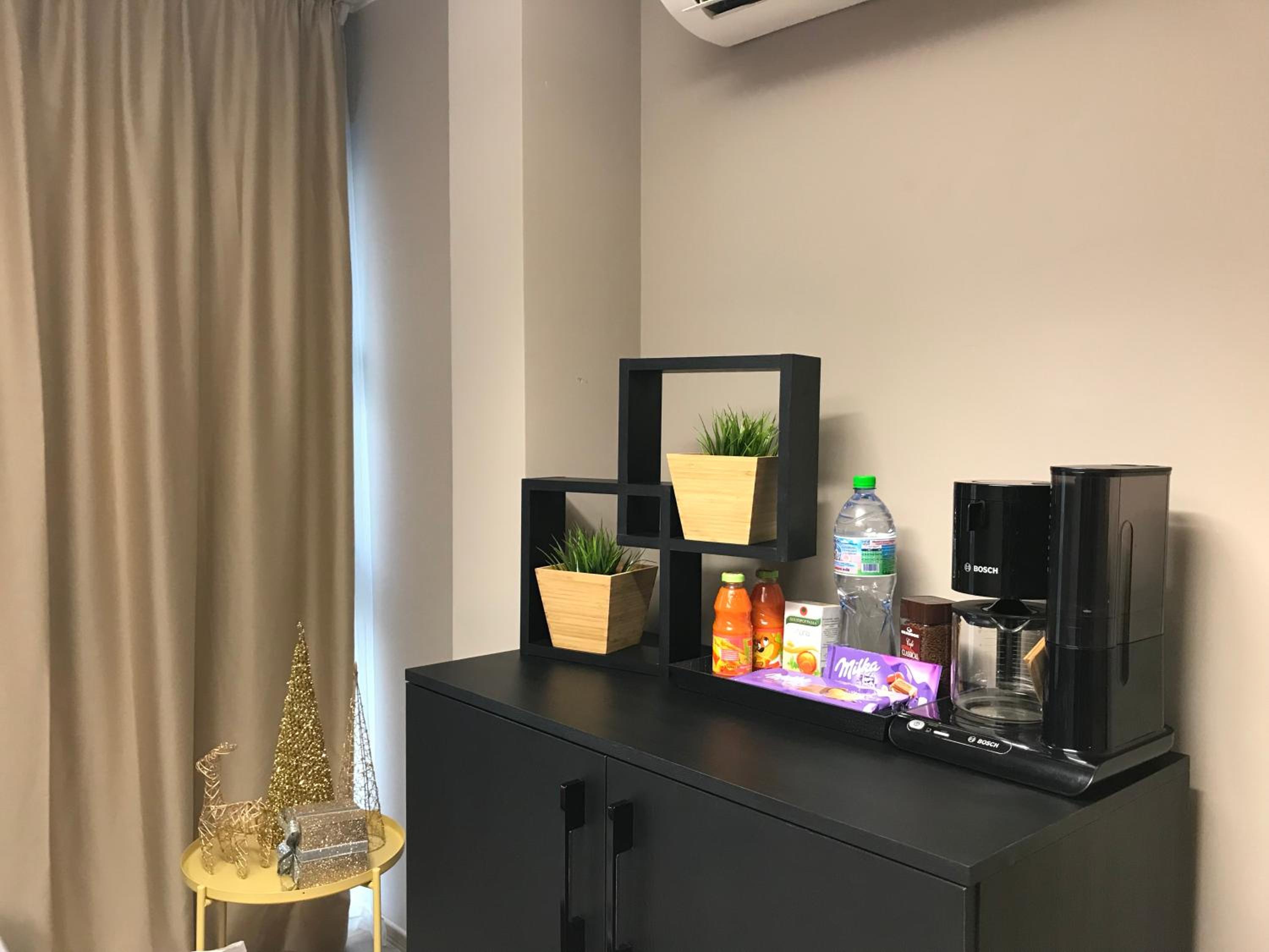 Studio Apartment - Photo 20