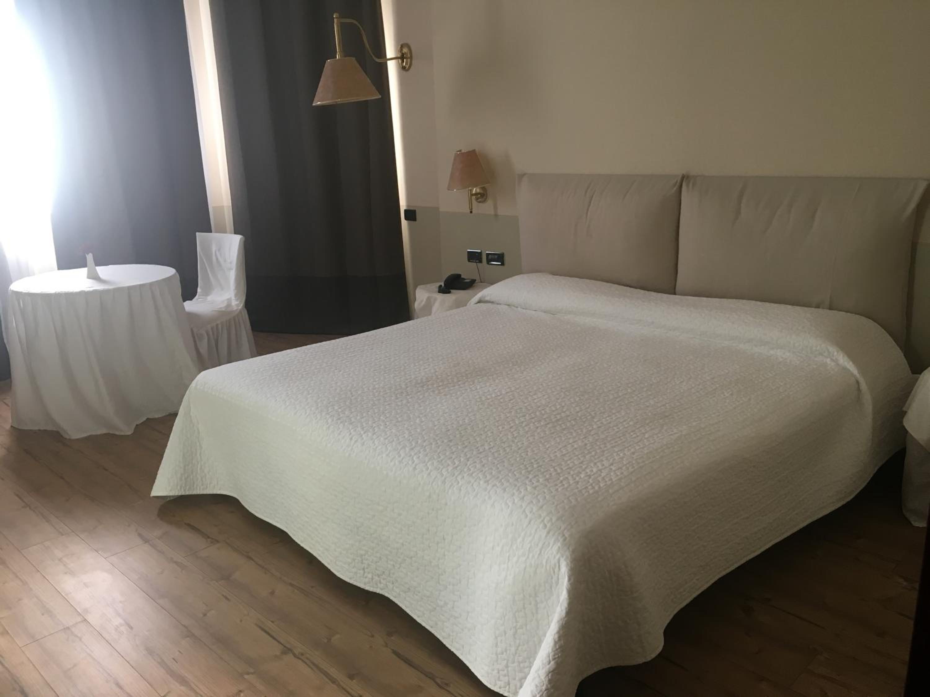 Double or Twin Room - Photo 1