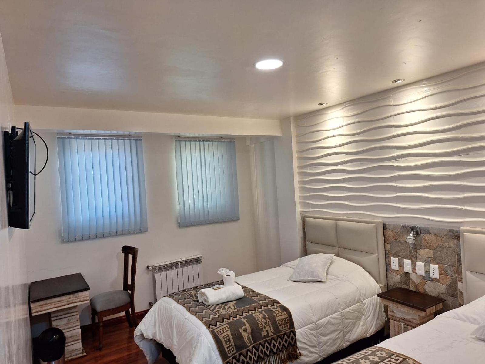 Twin Room with Private Bathroom