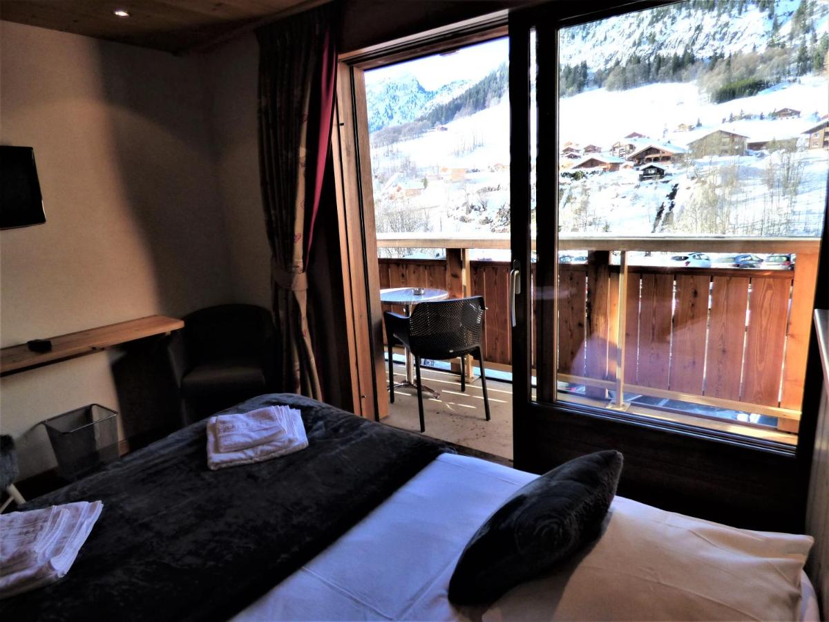 Double Room with Mountain View photo 2