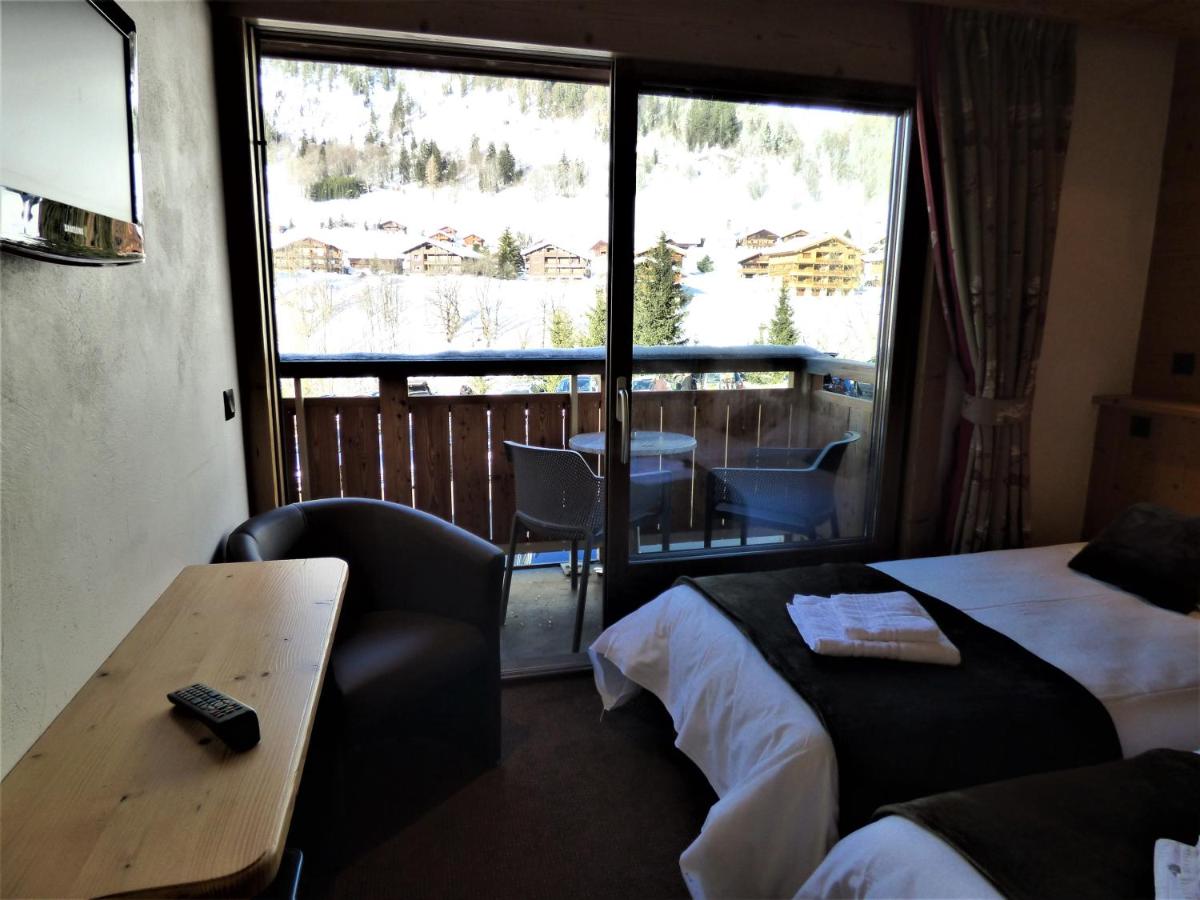 Double or Twin Room with Mountain View photo 1