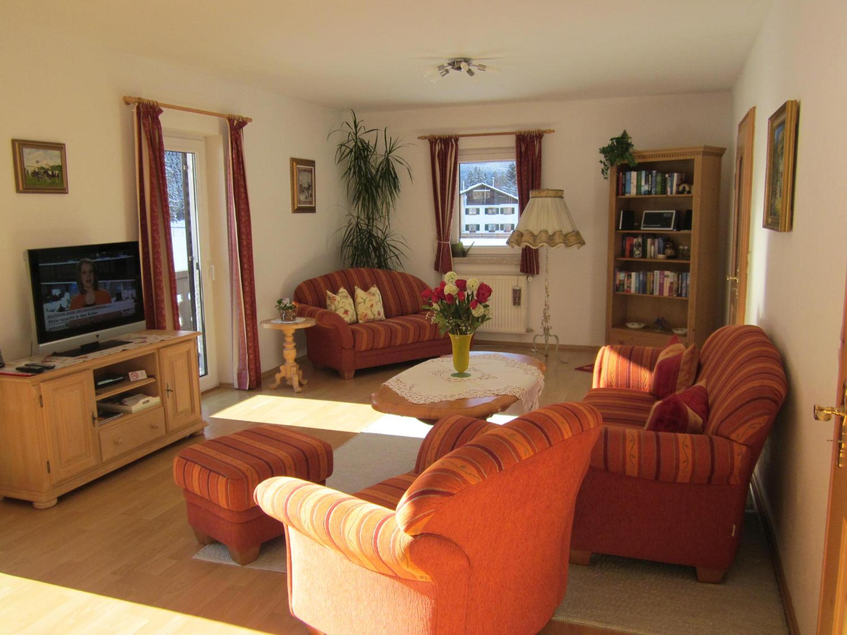 Apartment with Mountain View photo 3