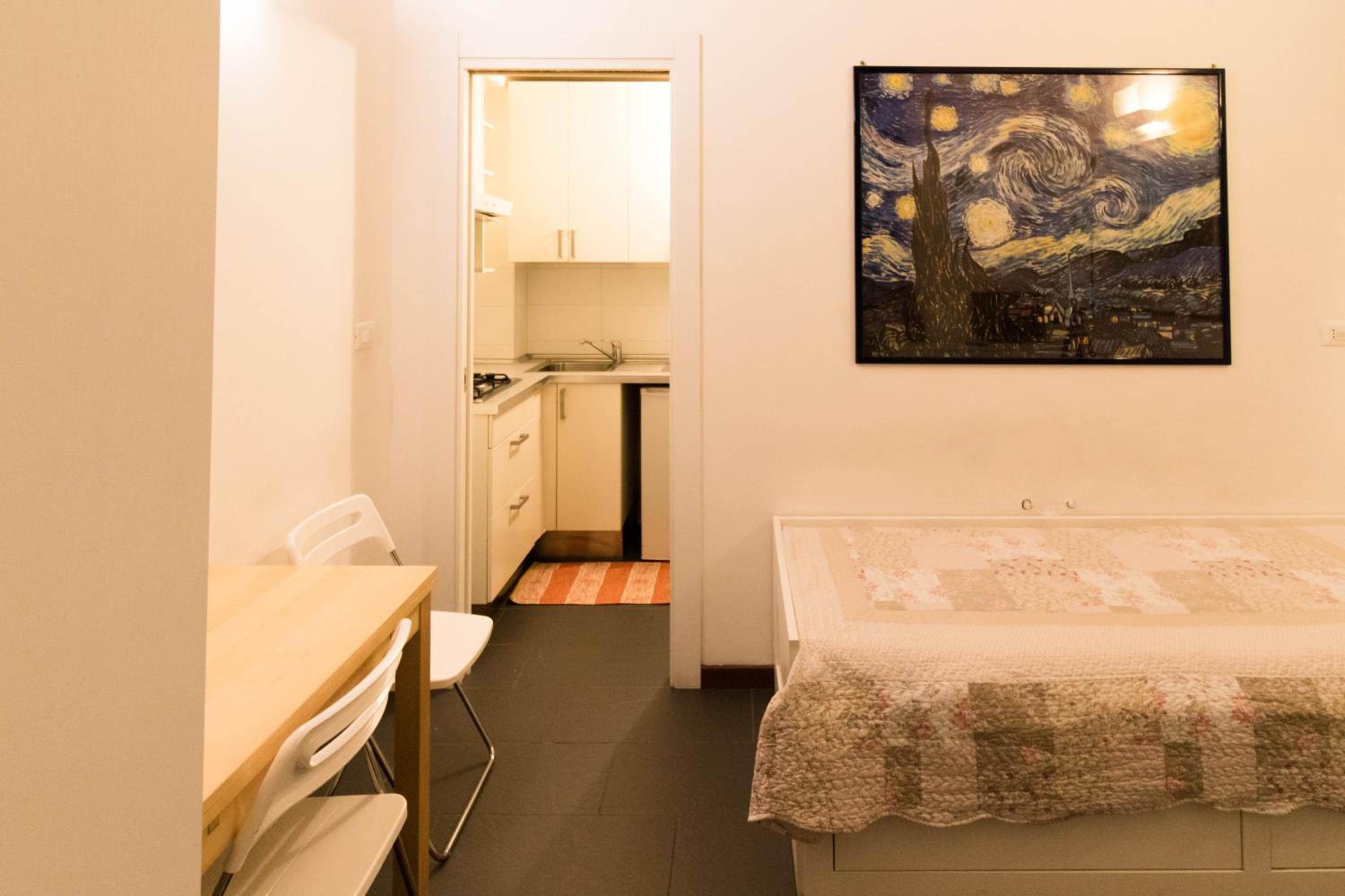 Studio Apartment