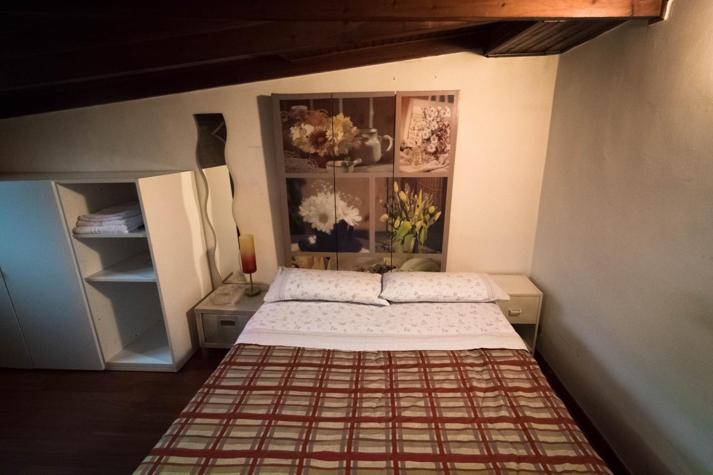 Studio Apartment photo 1