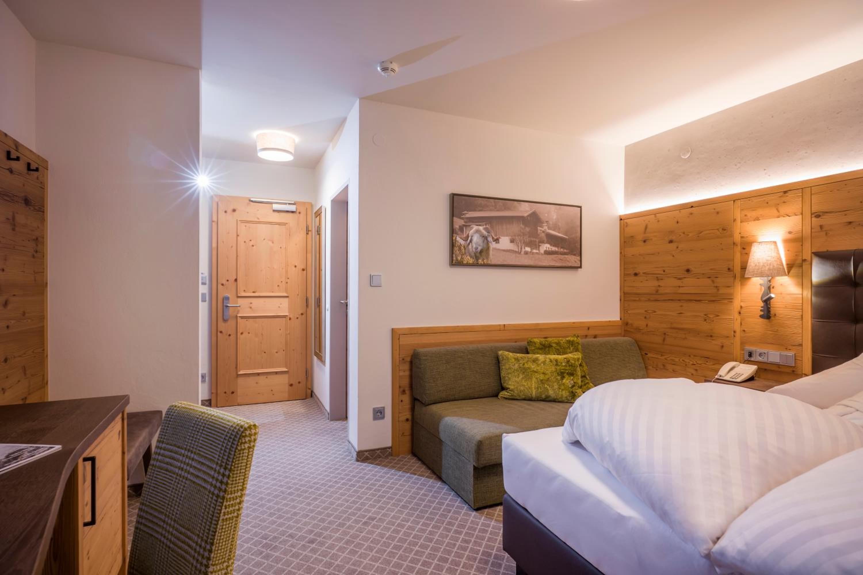 Triple Room - Photo 9