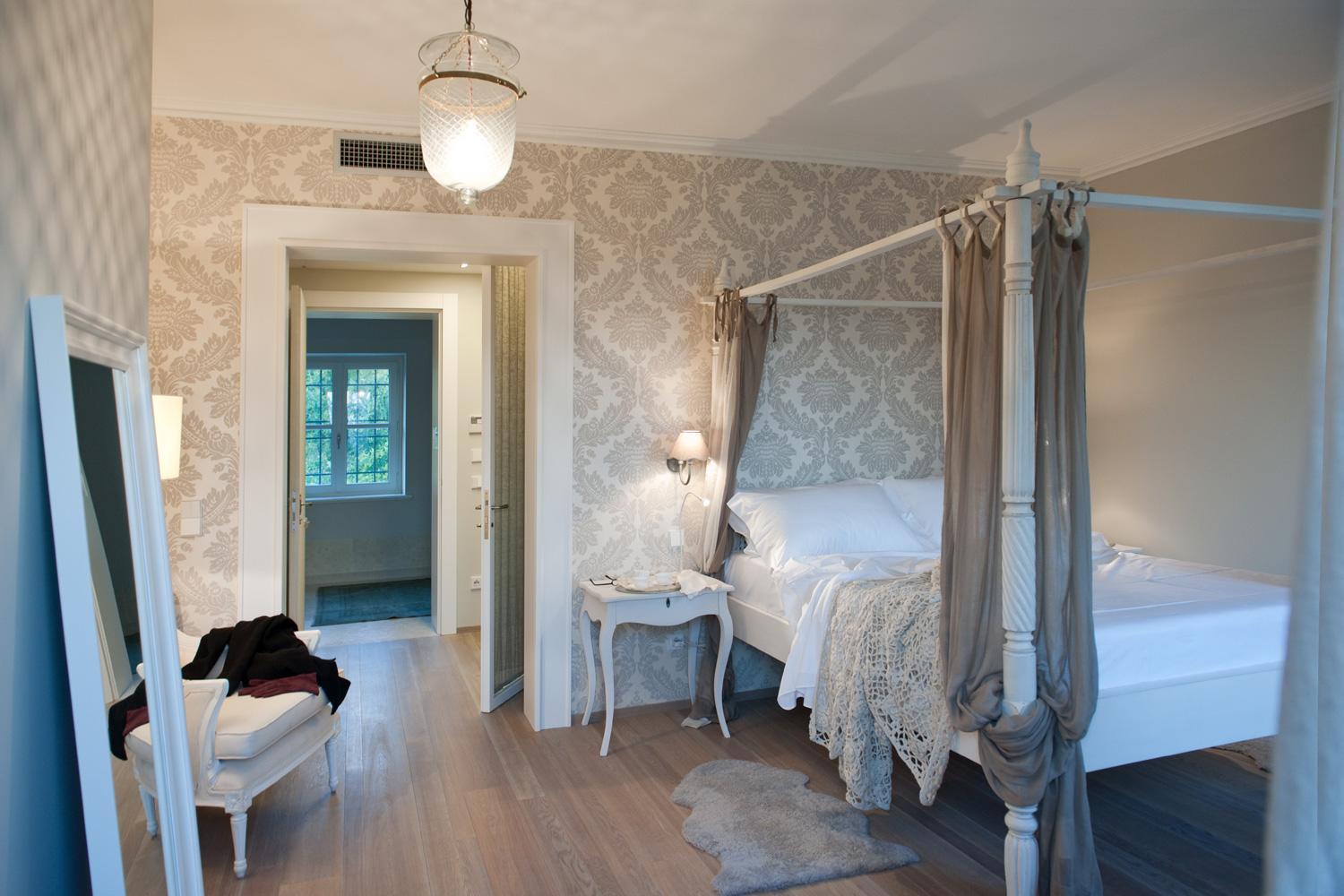 Deluxe Double Room with Garden View photo 2