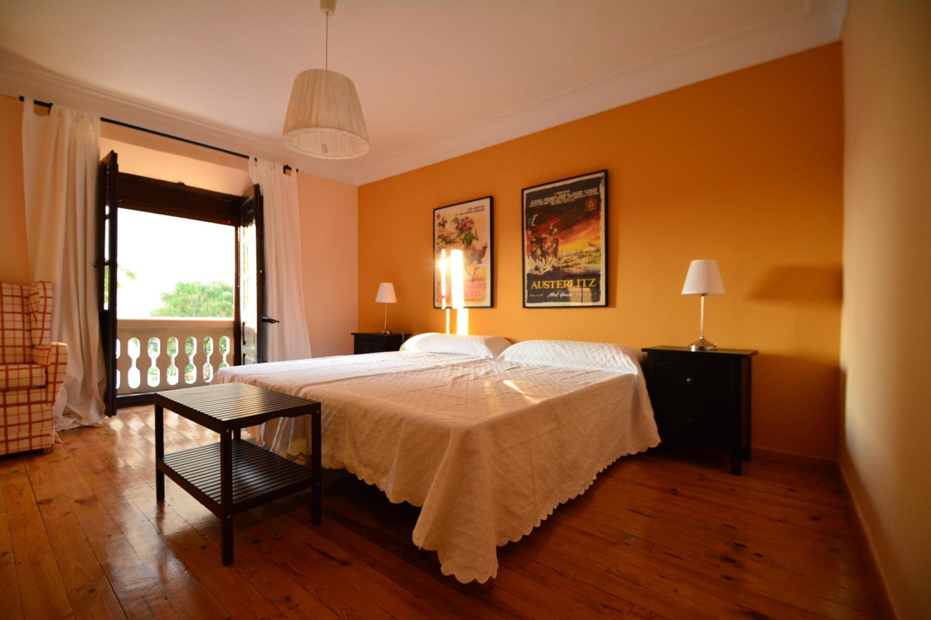 Casa de Seis Habitaciones