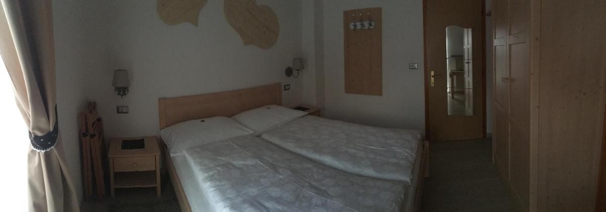 Superior Double  Room with Mountain  View photo 3