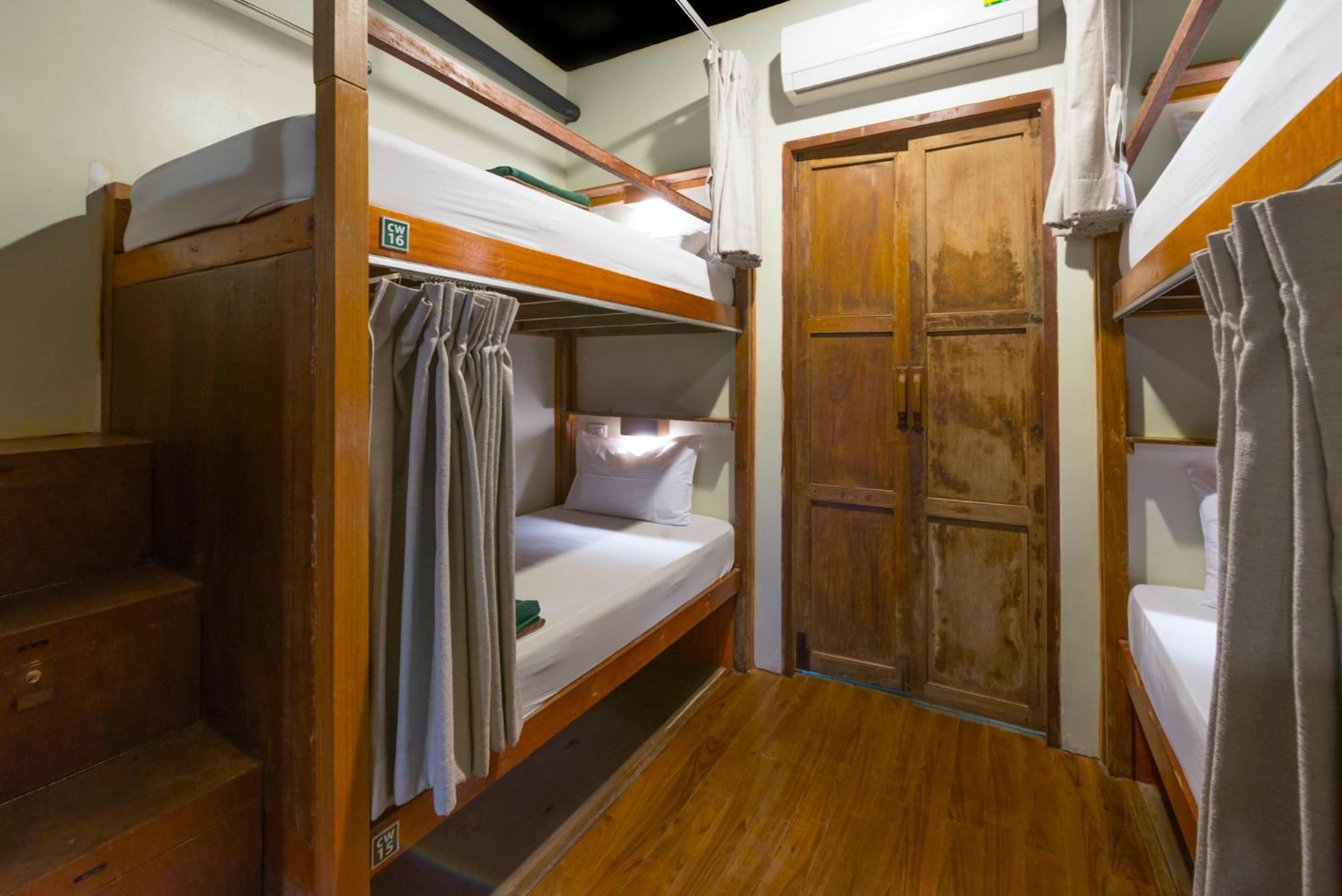Bed in 8-Bed Mixed Dormitory Room photo 2