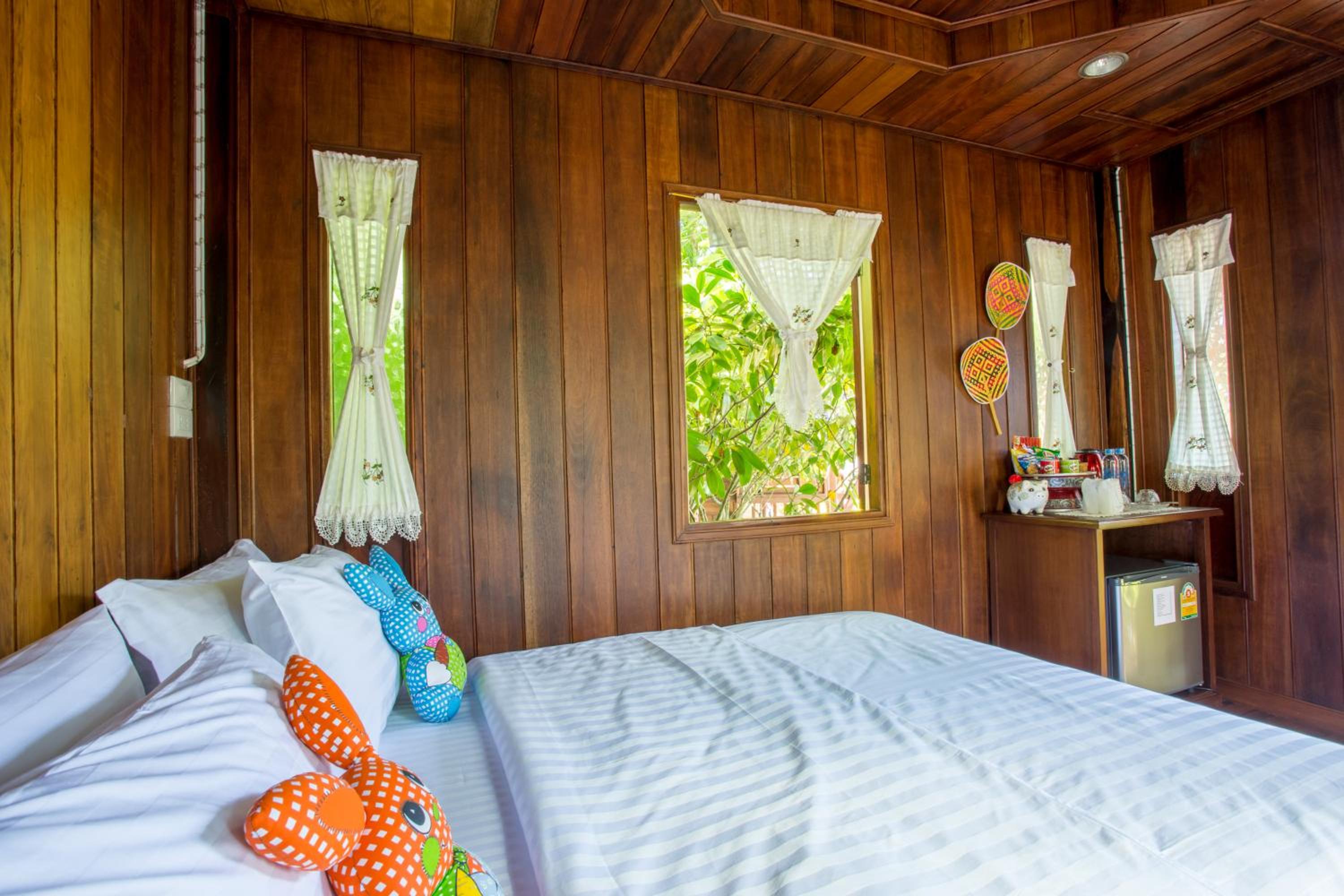 One-Bedroom House - Photo 3