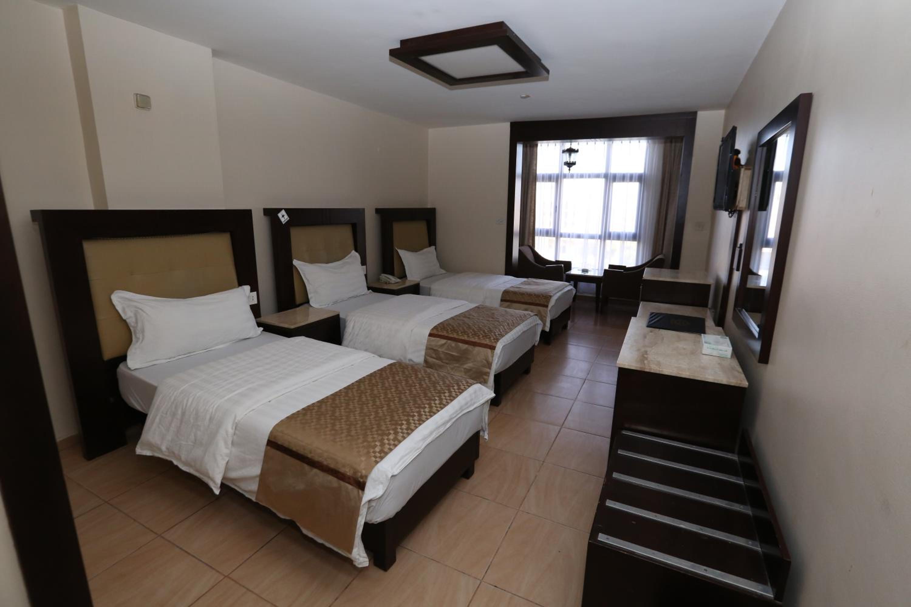 Deluxe Triple Room photo 1