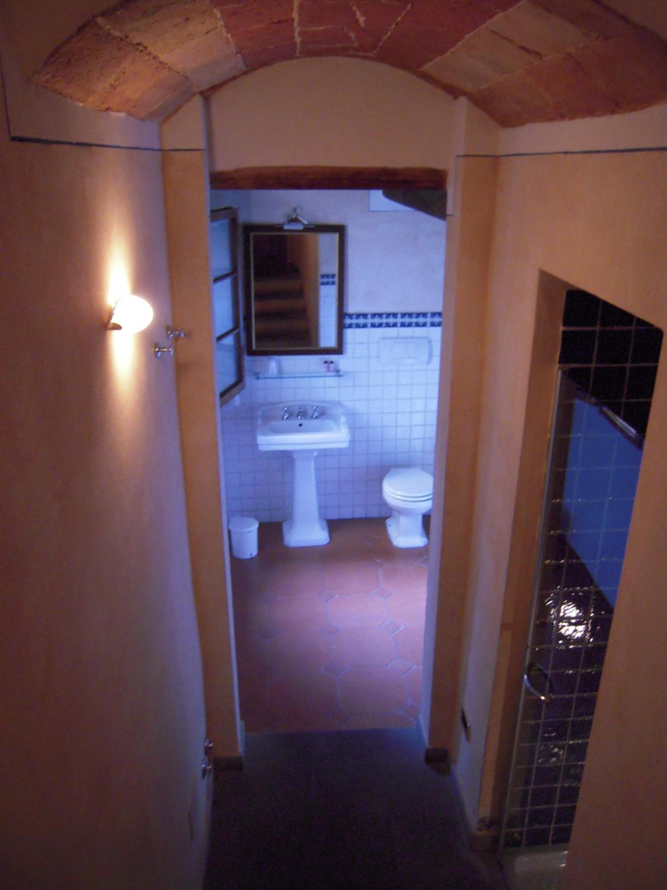 Quadruple Room - Photo 6
