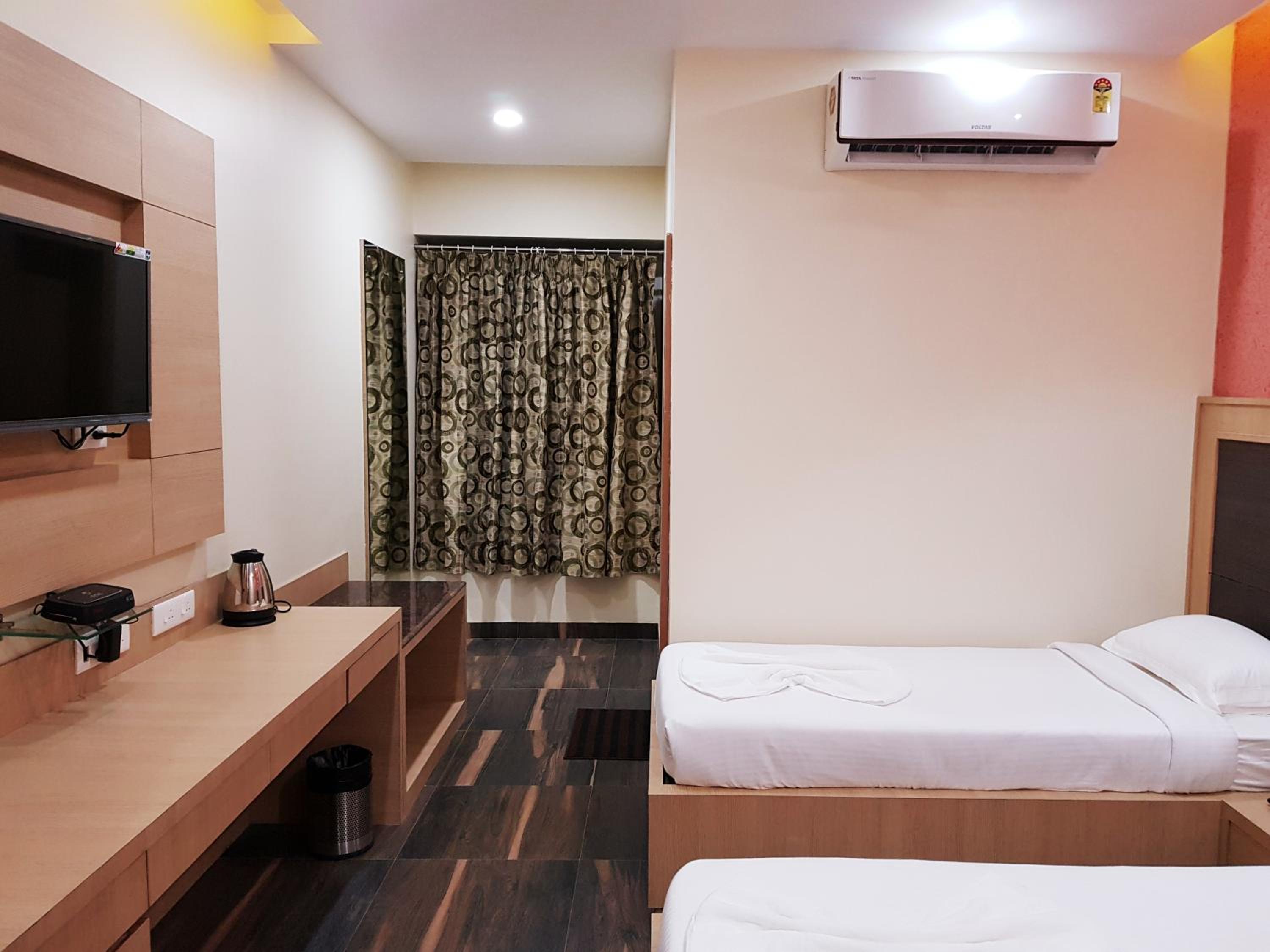Standard Double Room - Photo 1