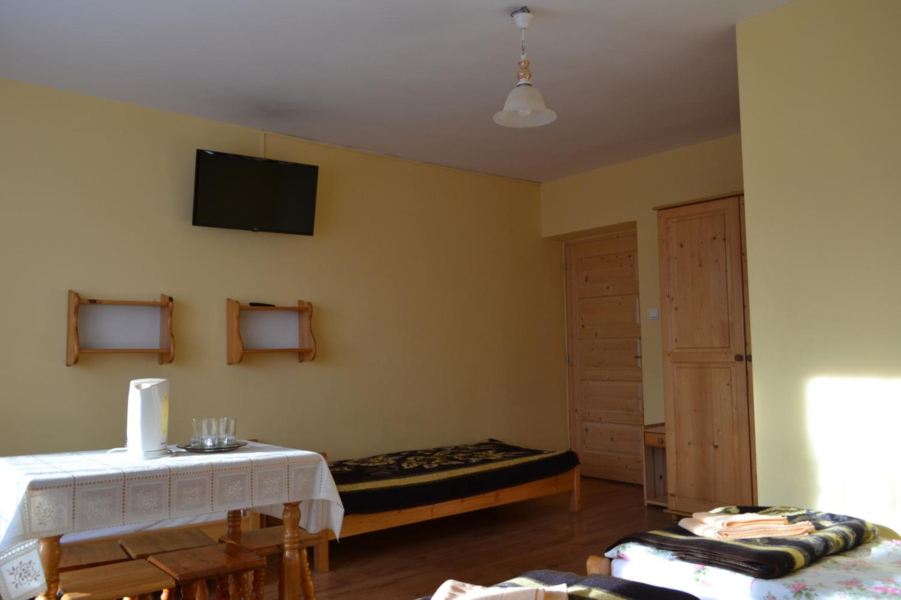 Family Room with Balcony photo 3