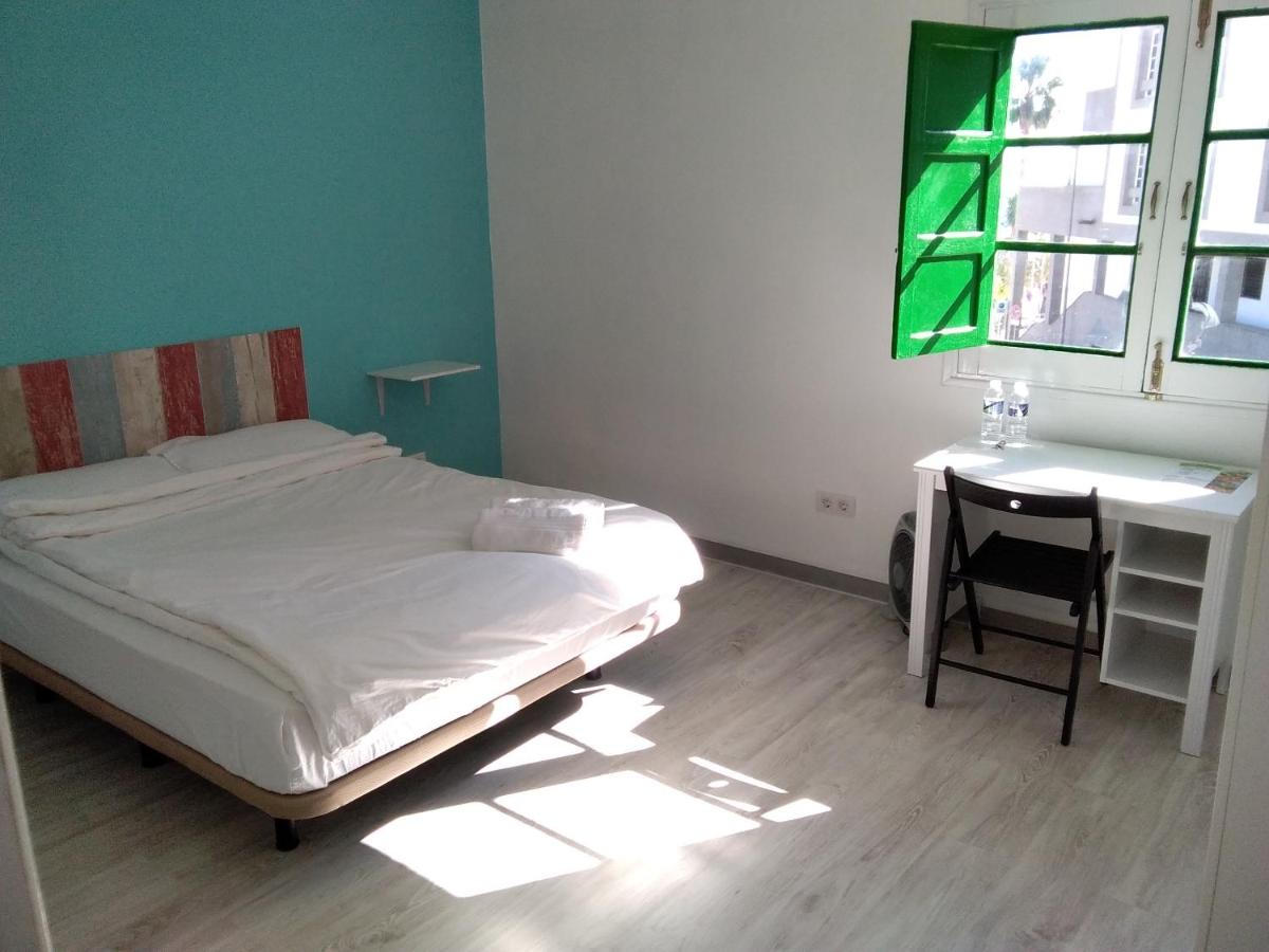 Double Room with Shared Bathroom and Sea View photo 3