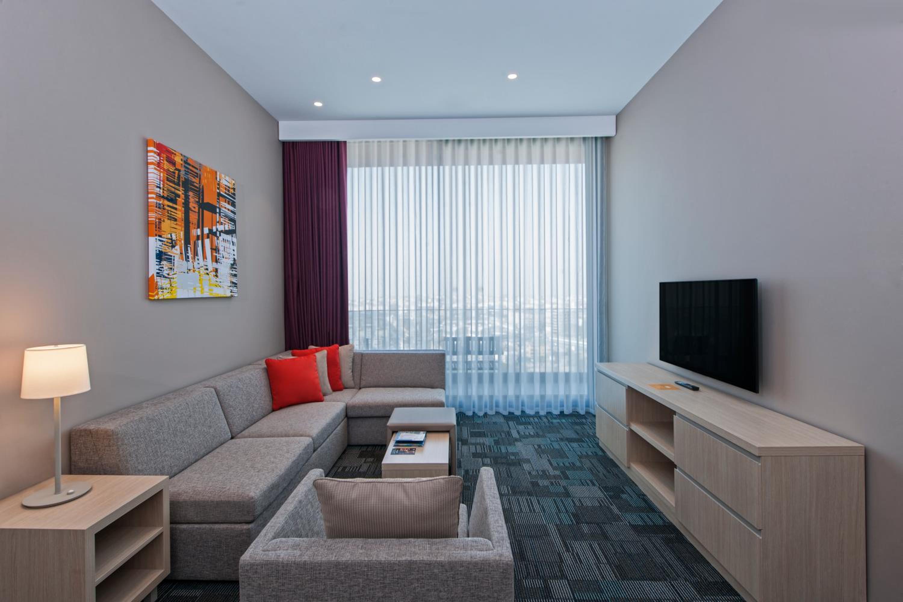 One-Bedroom Twin Suite with Kitchenette and Sofa Bed