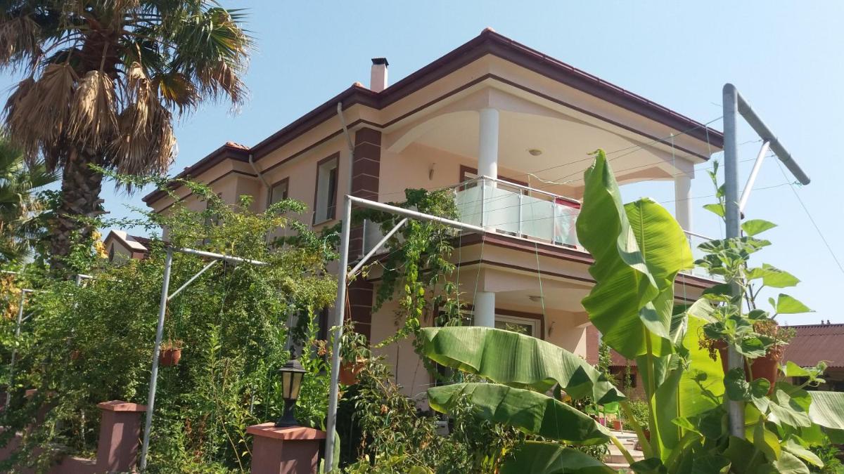 Villa with Garden View photo 3