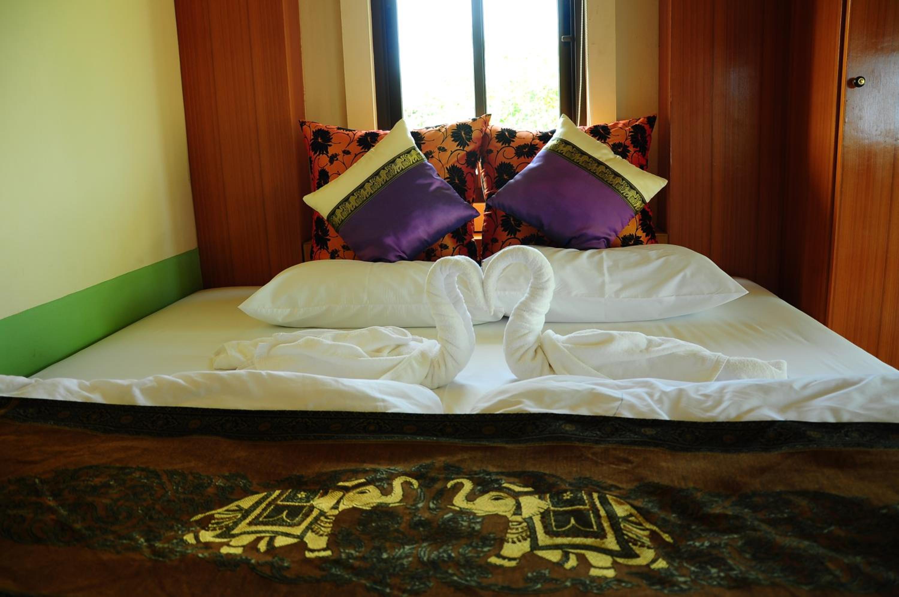 Deluxe Twin Room - Photo 1