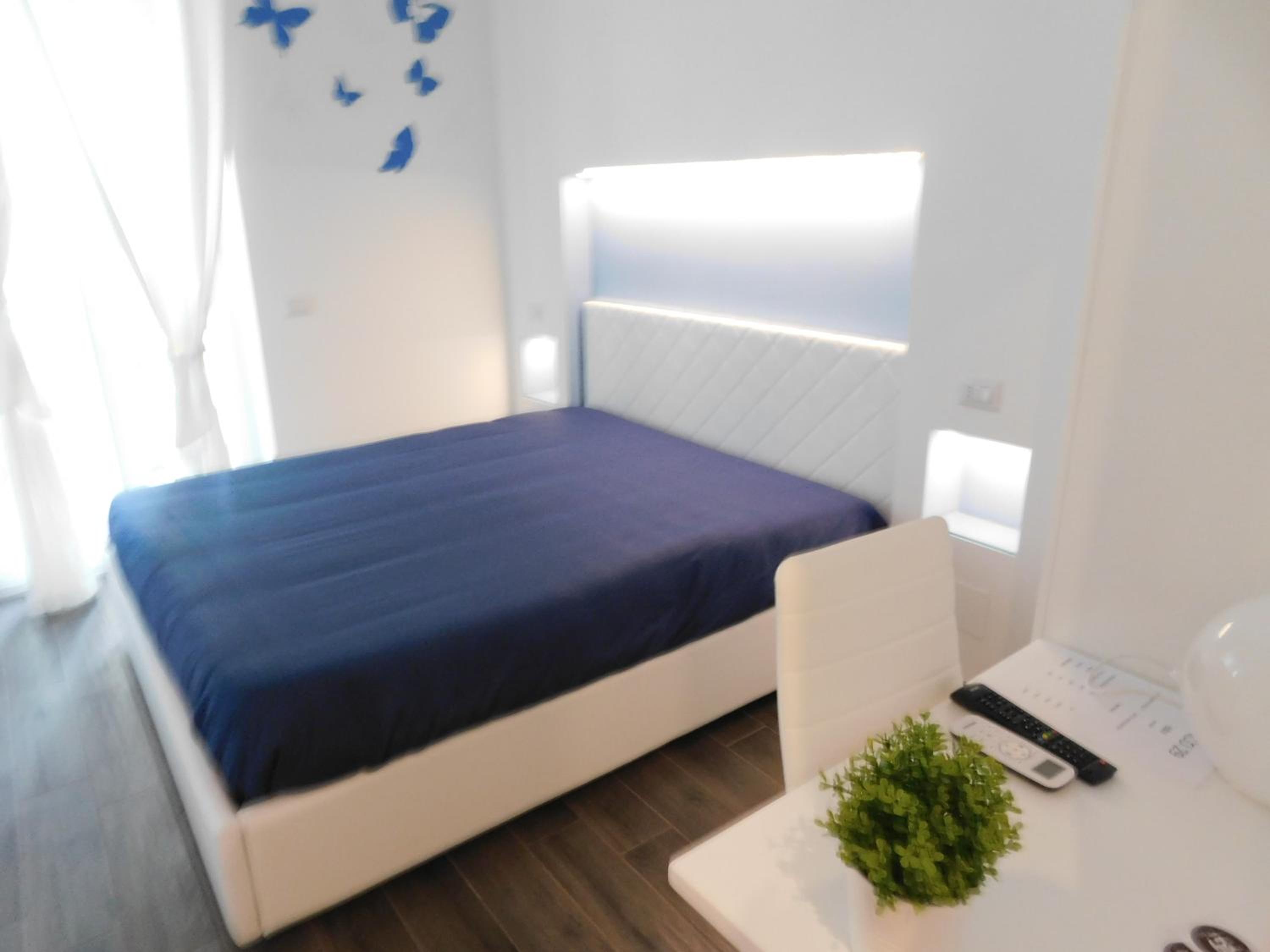 Double Room - Photo 14