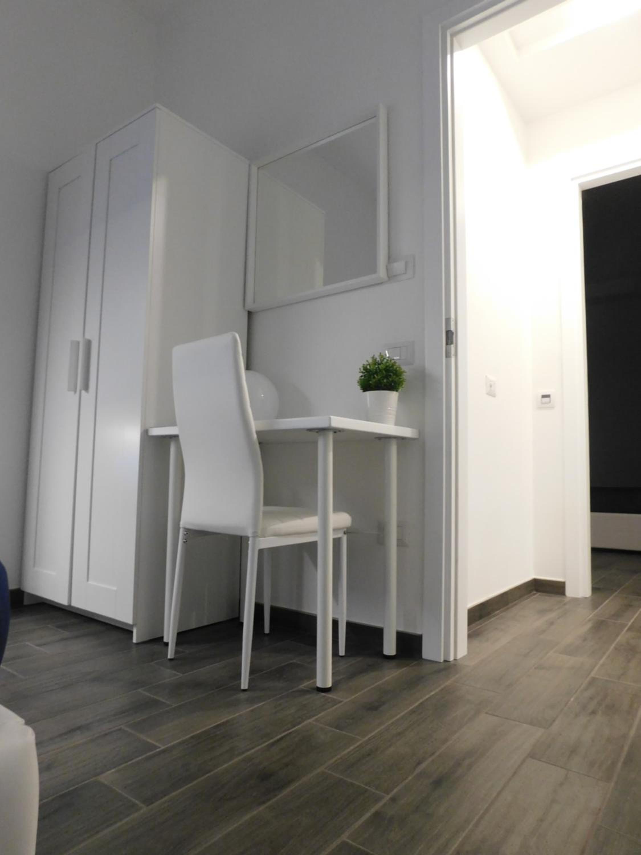 Double Room - Photo 15