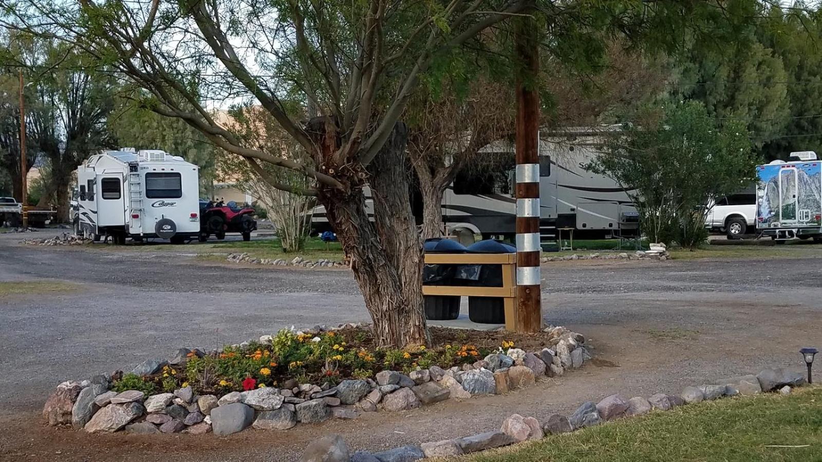 RV Campground, Back-In, 30/50 amp, up to 50' (No RV or Bed Included) photo 2