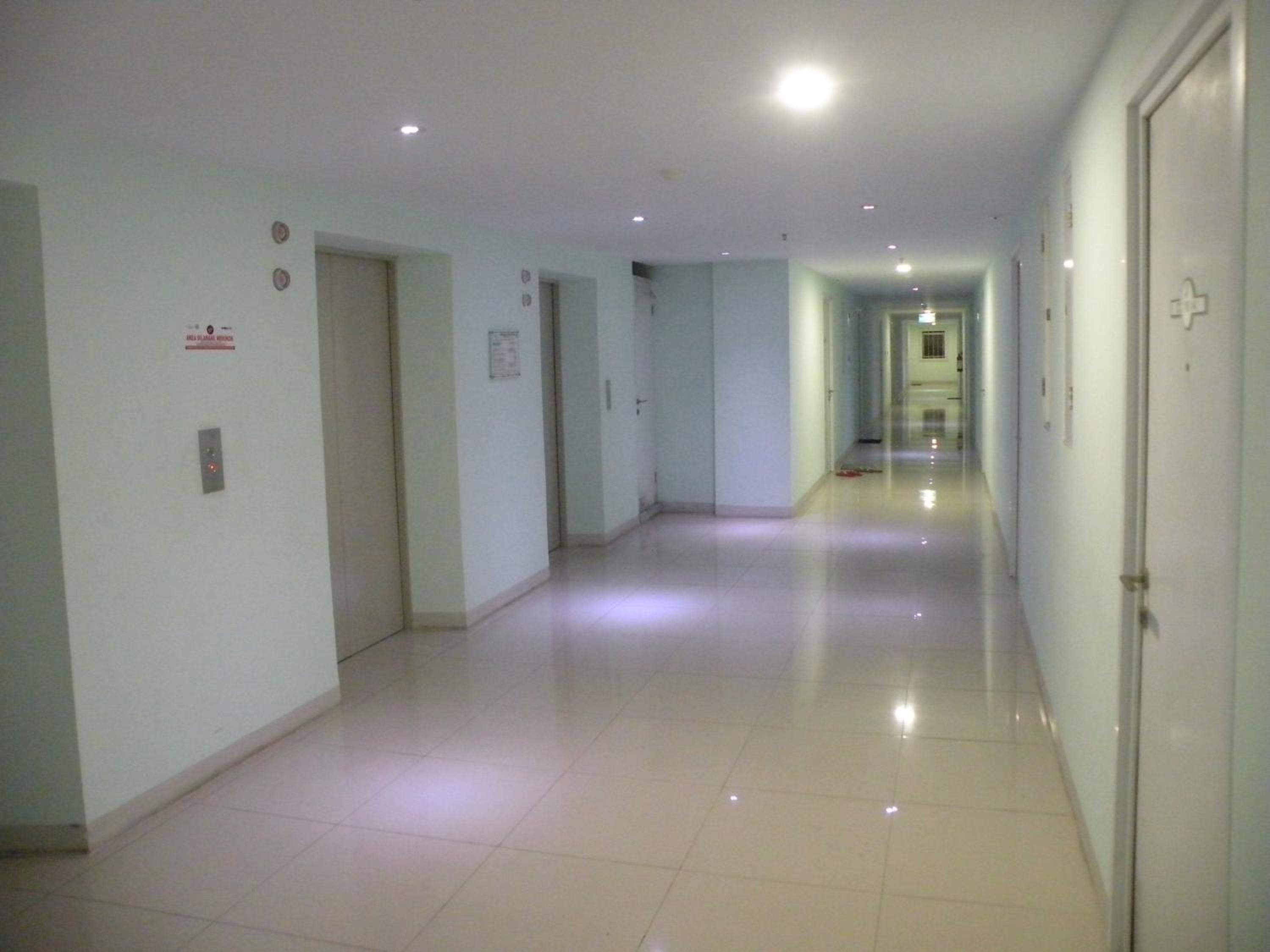 Two-Bedroom Apartment - Photo 12