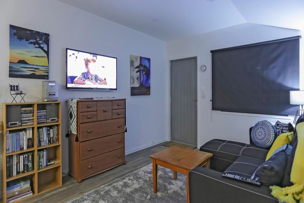 One-Bedroom Apartment photo 3