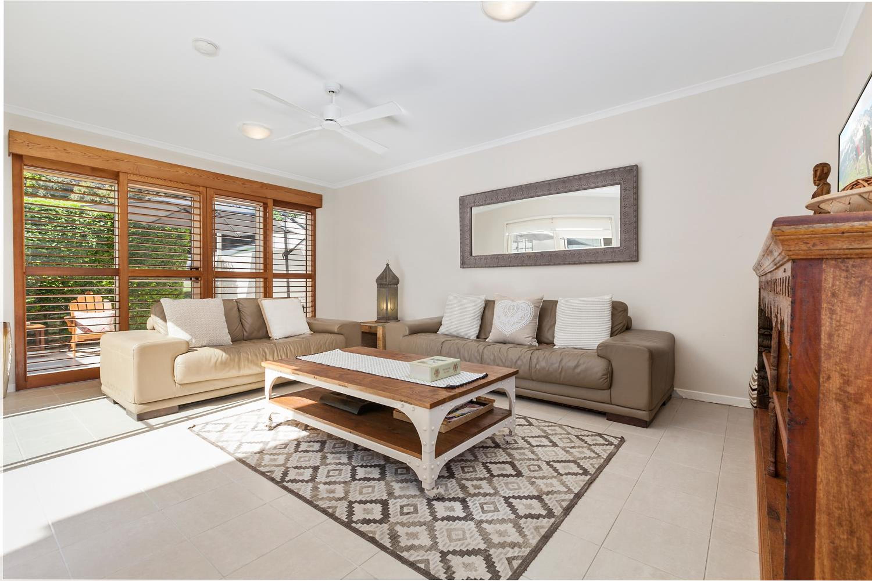 One-Bedroom House photo 1