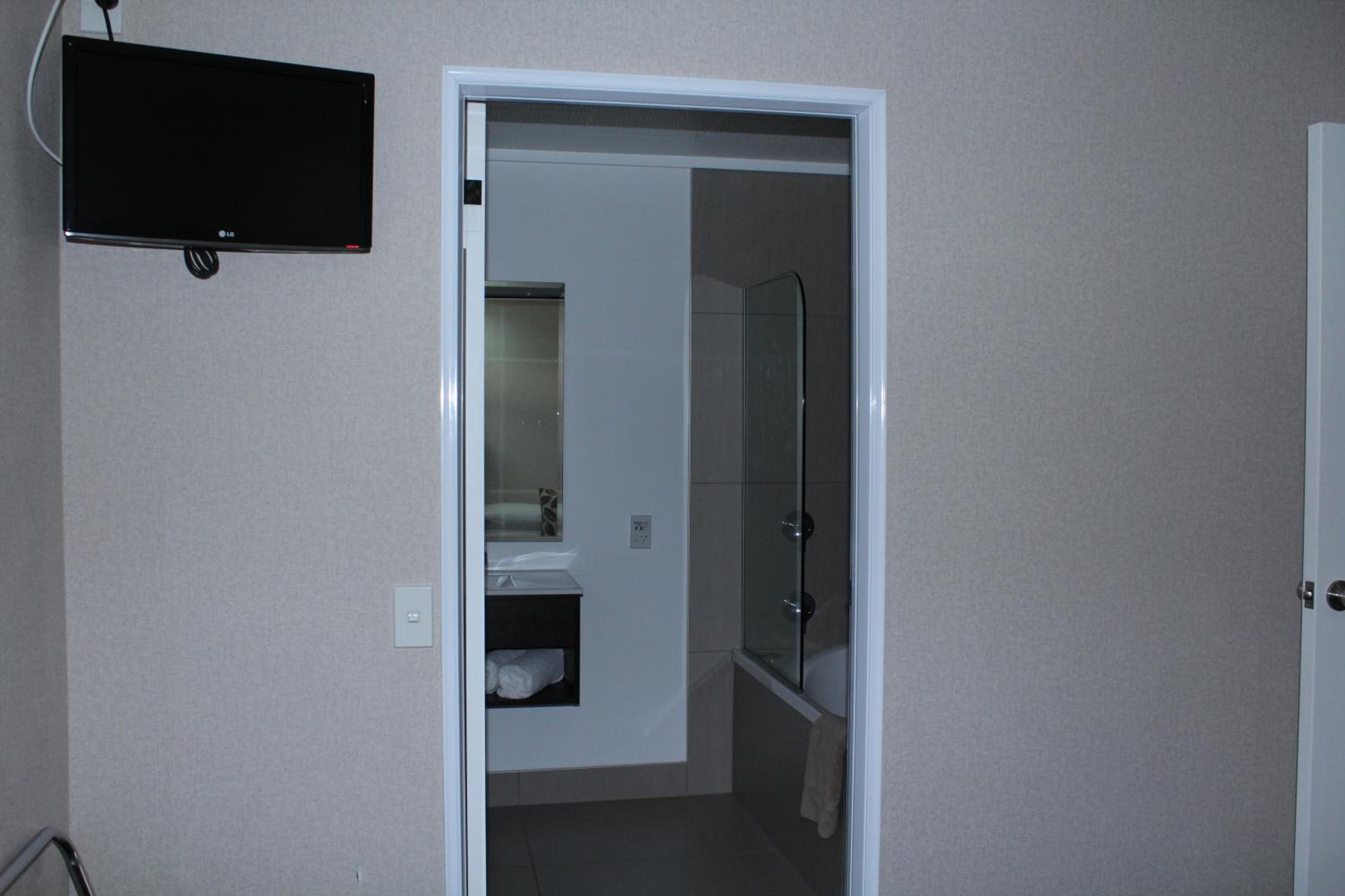 Executive One-Bedroom Apartment with Spa Bath photo 3