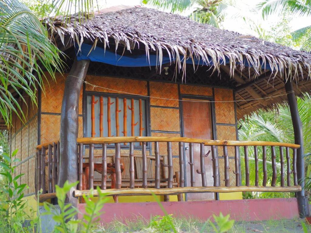 Bungalow with Sea View photo 3