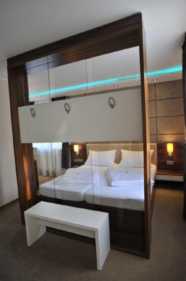 Standard Double Room - Photo 5