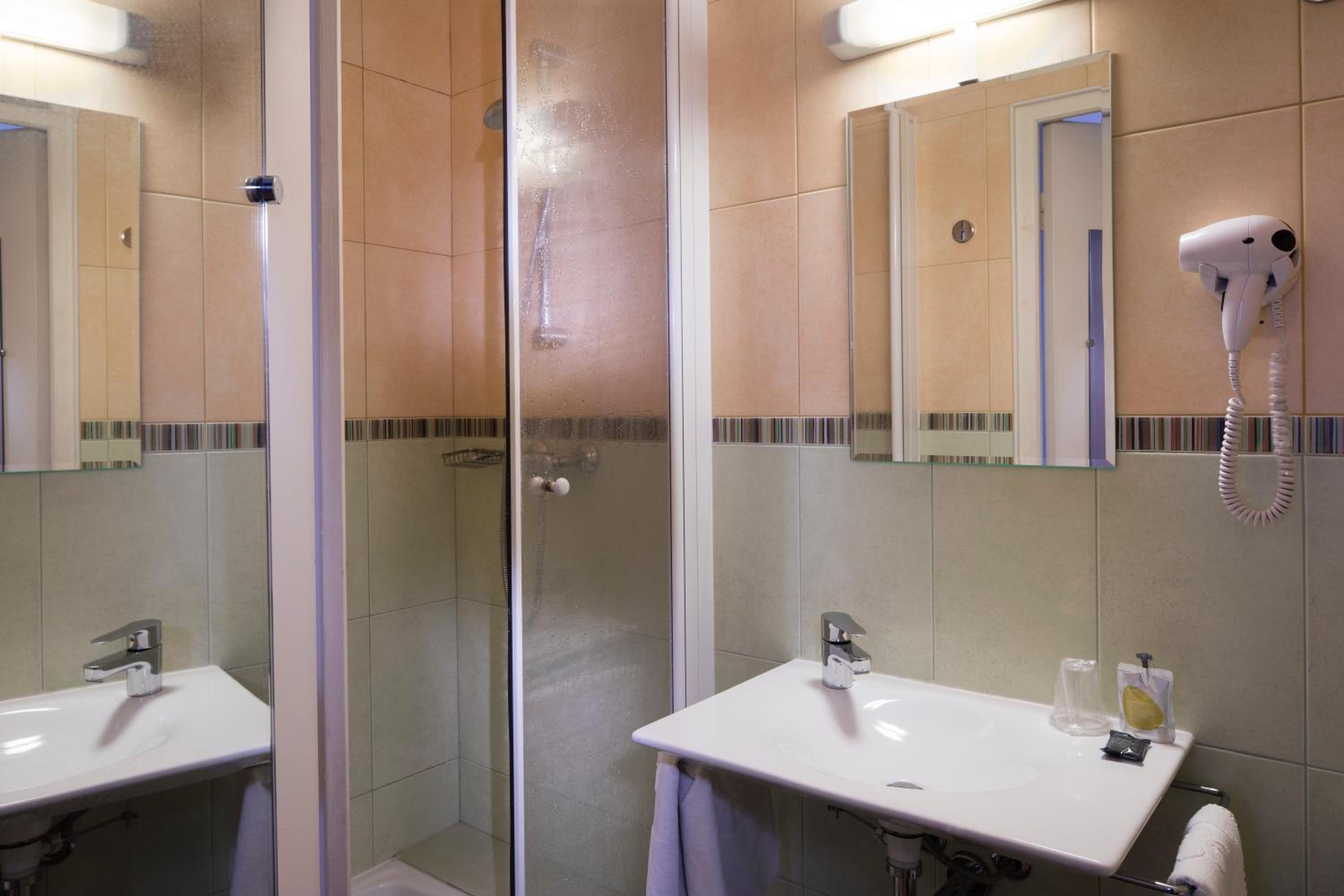 Small Single Room