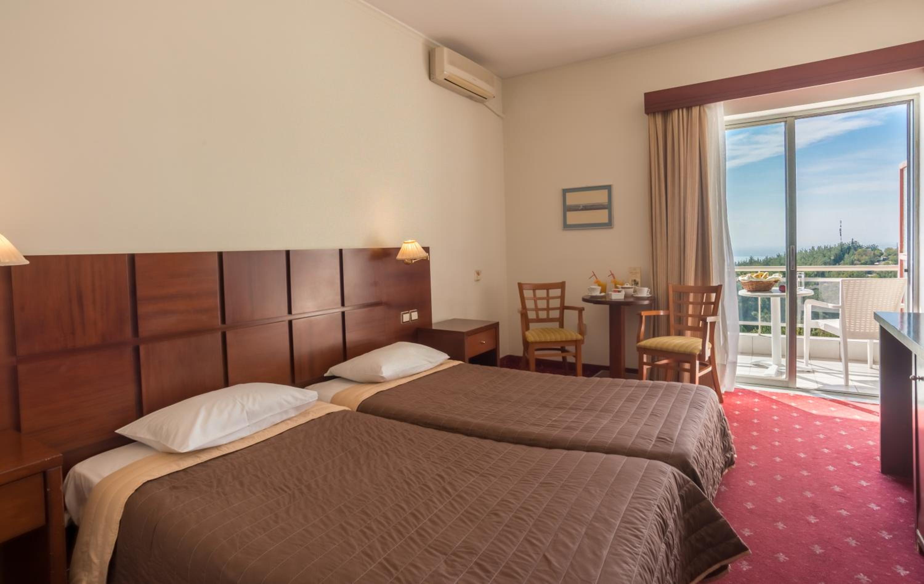 Double or Twin Room - Photo 2