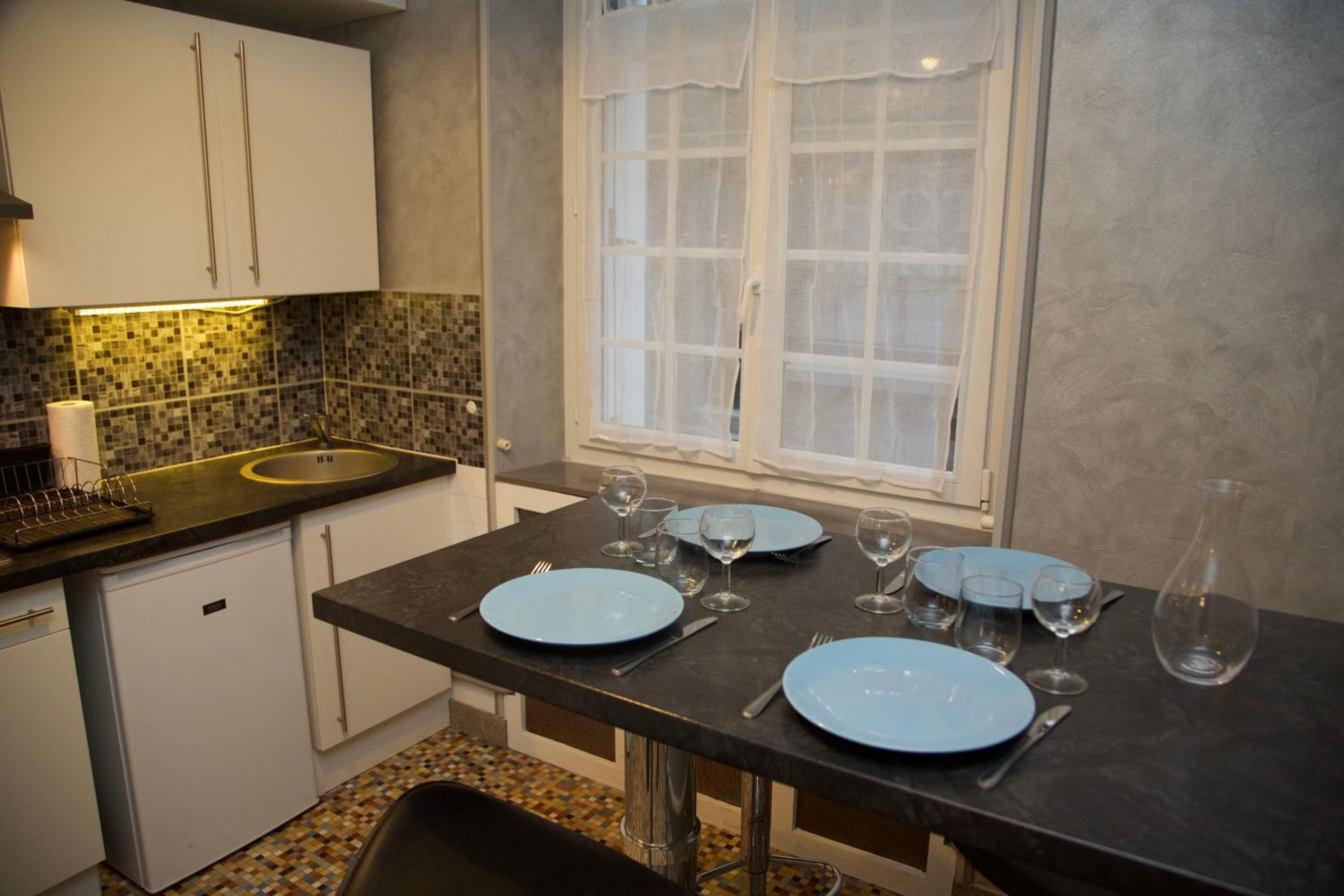 Apartment - Ground Floor photo 2