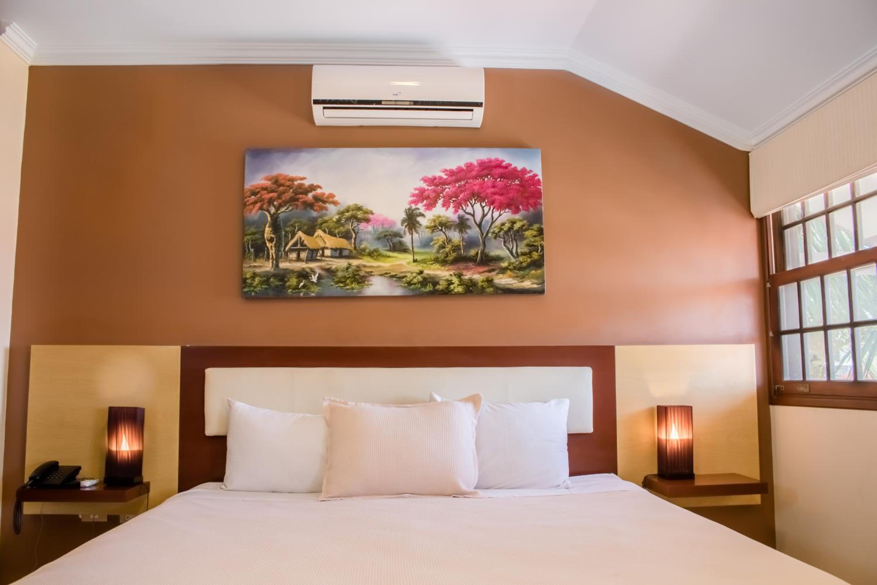 Executive Suite photo 1