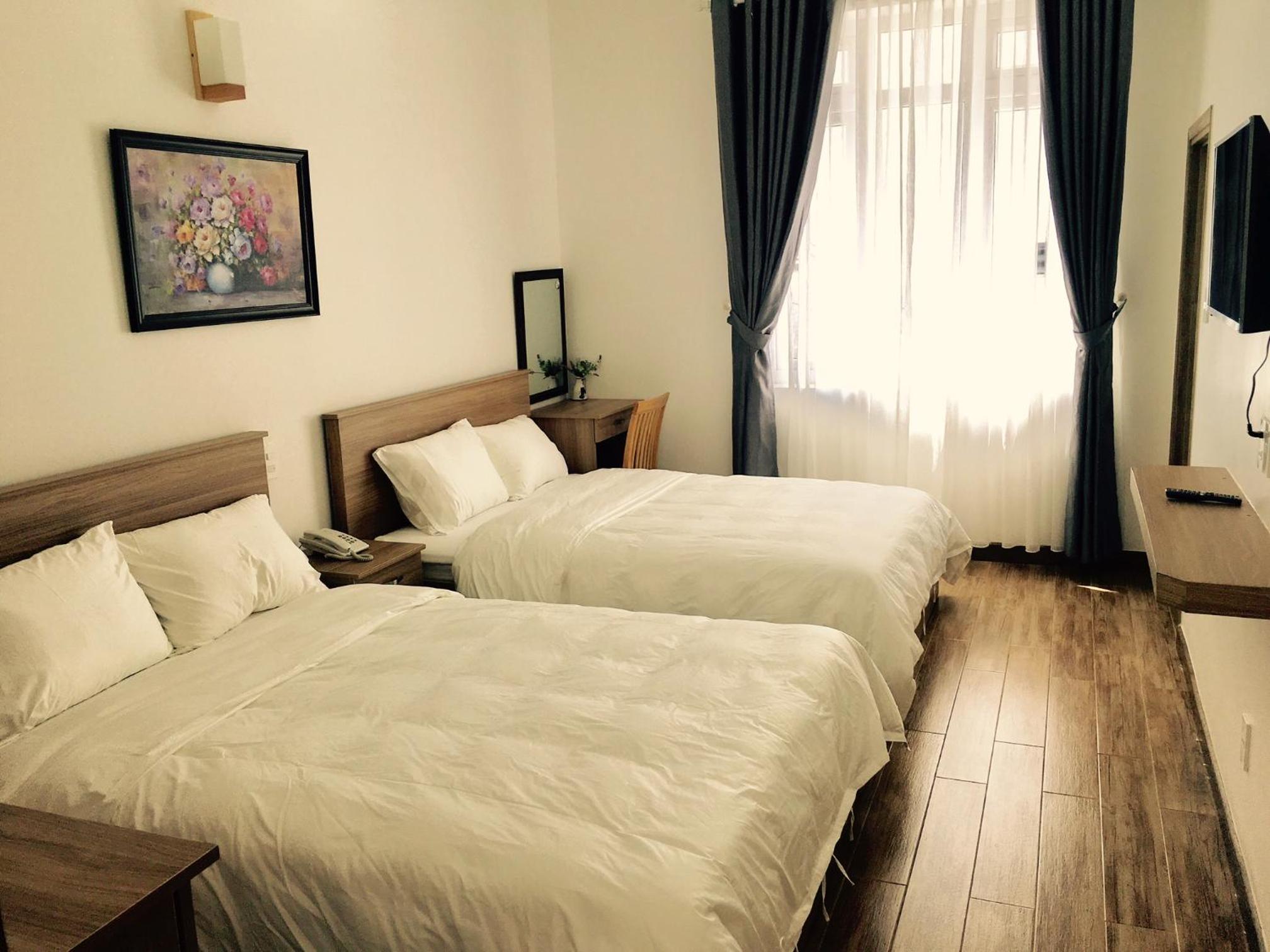 Deluxe Queen Room with Two Queen Beds