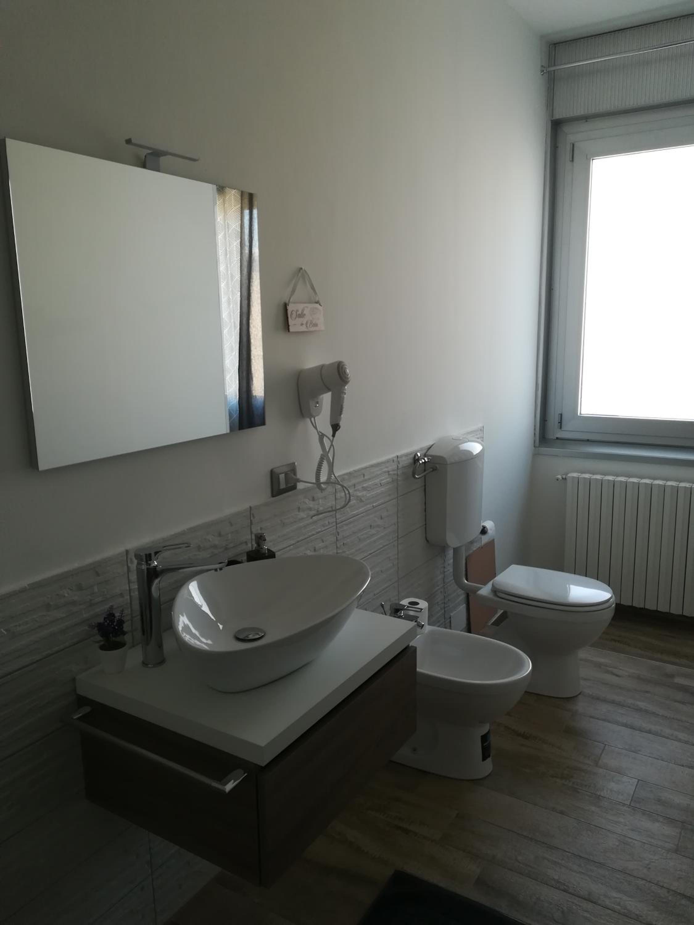 Double Room - Photo 9