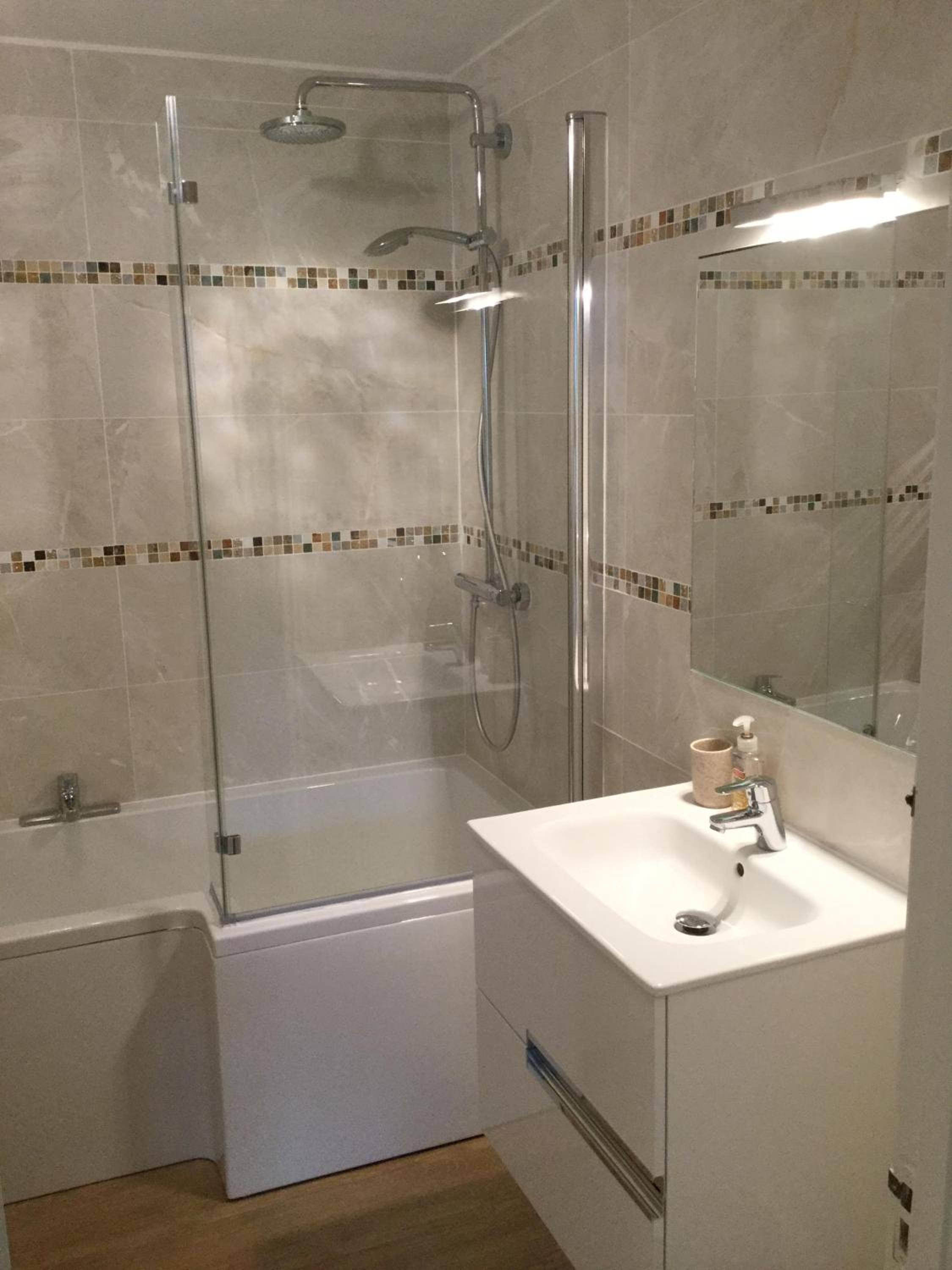 Apartment photo 2