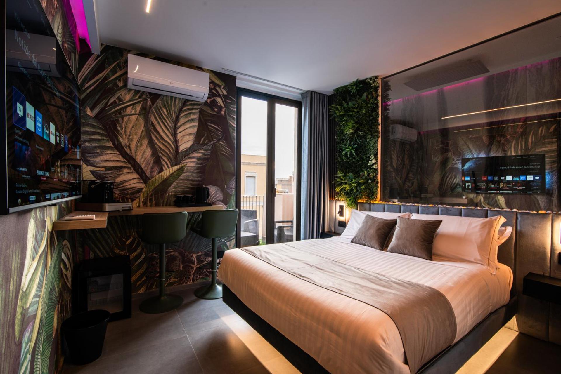 Superior King Room