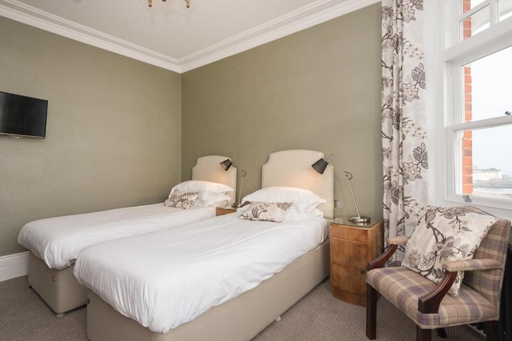 Deluxe Double or Twin Room with Sea View photo 2