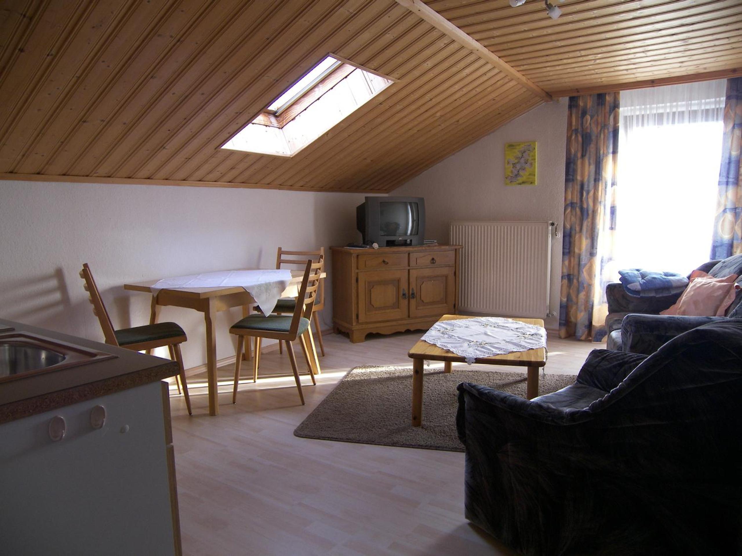 One-Bedroom Apartment (2 - 3 Adults) photo 3