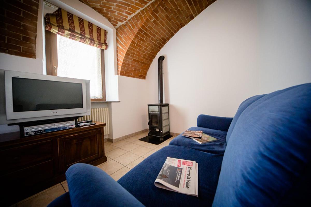 Two-Bedroom Apartment - Separate Building photo 1