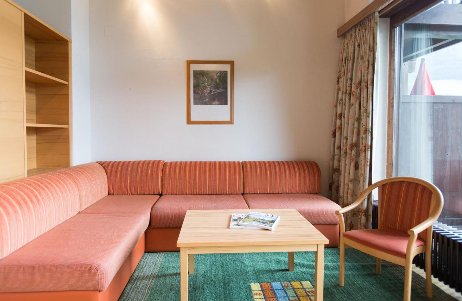 Two-Bedroom Apartment (4-6 Adults)